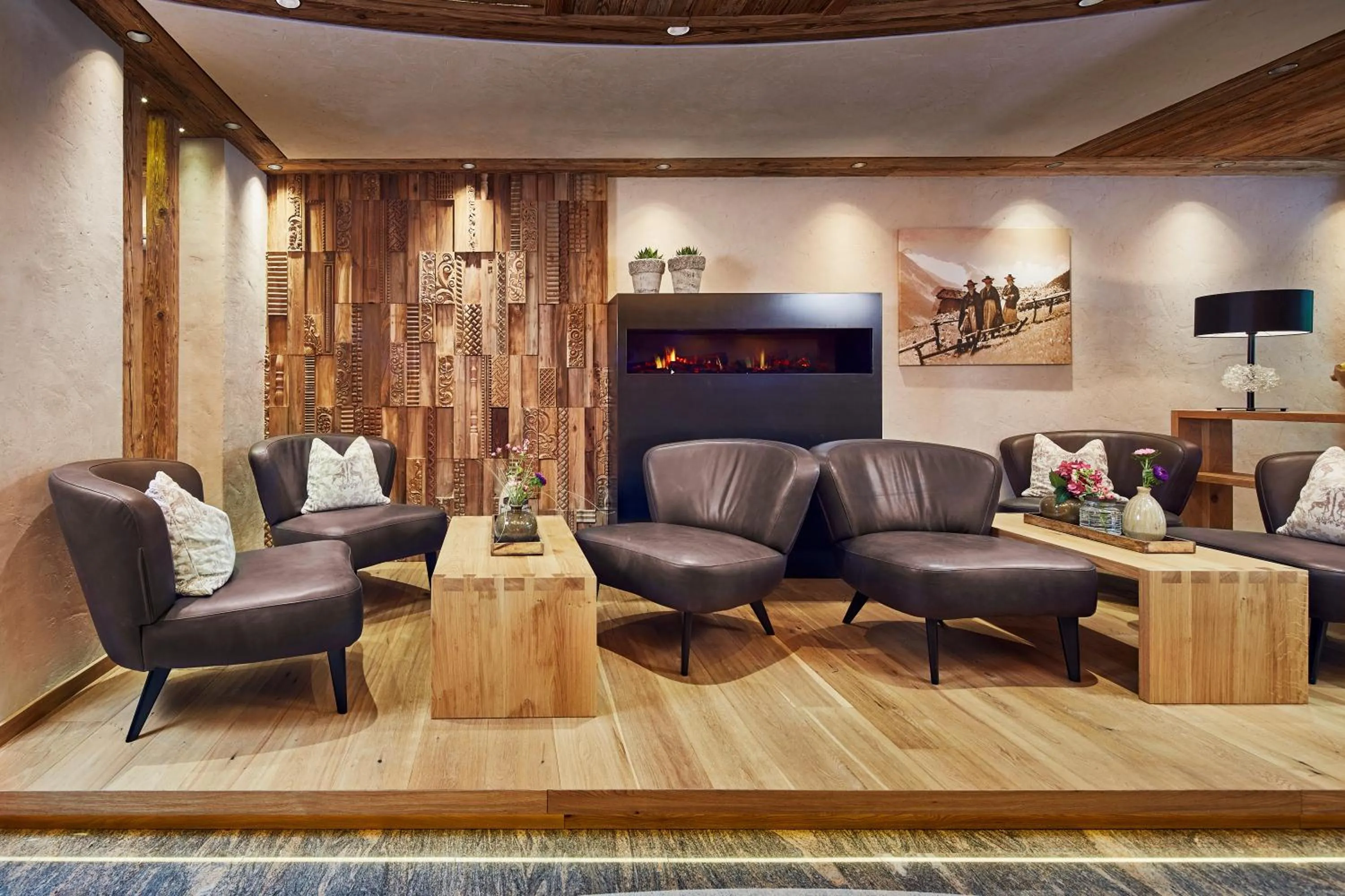 Lobby or reception in Hotel Berghof Crystal Spa & Sports