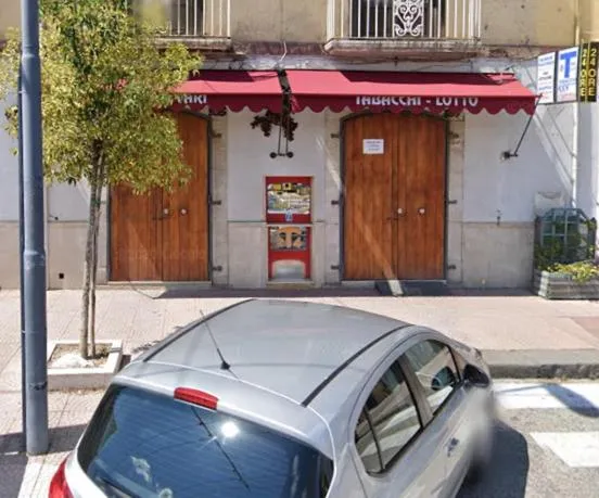 On-site shops in Station's Room