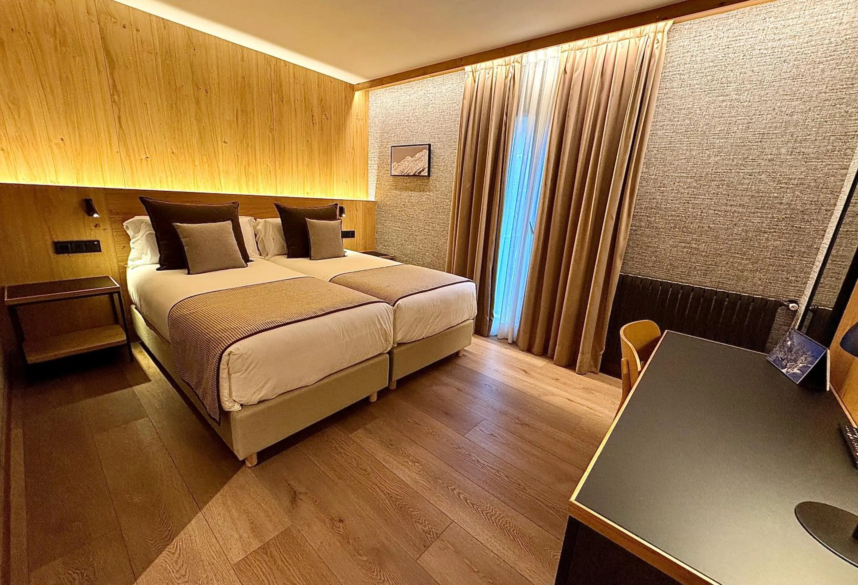 Bed in Hotel Petit Lacreu