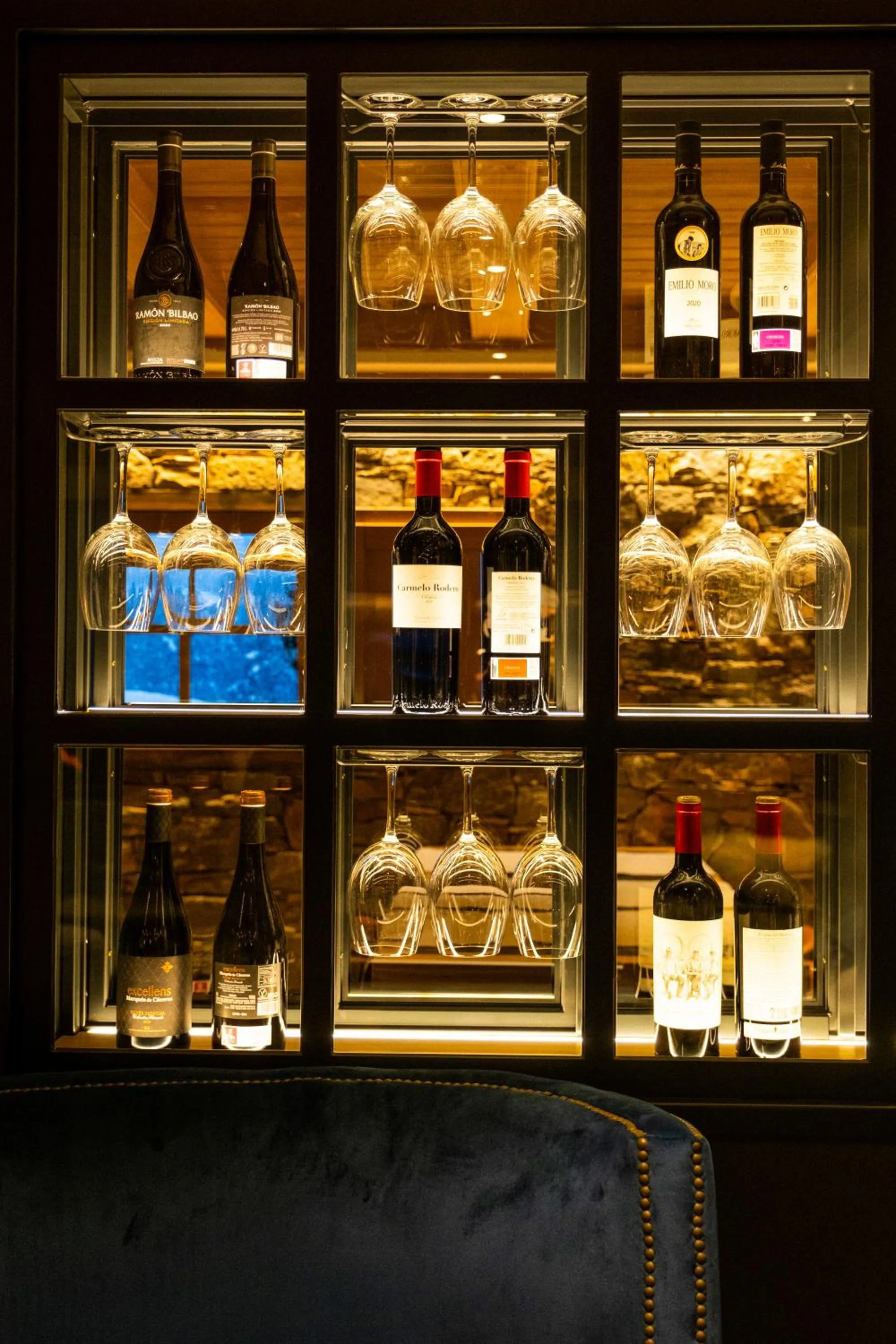 Restaurant/places to eat in Hotel Petit Lacreu