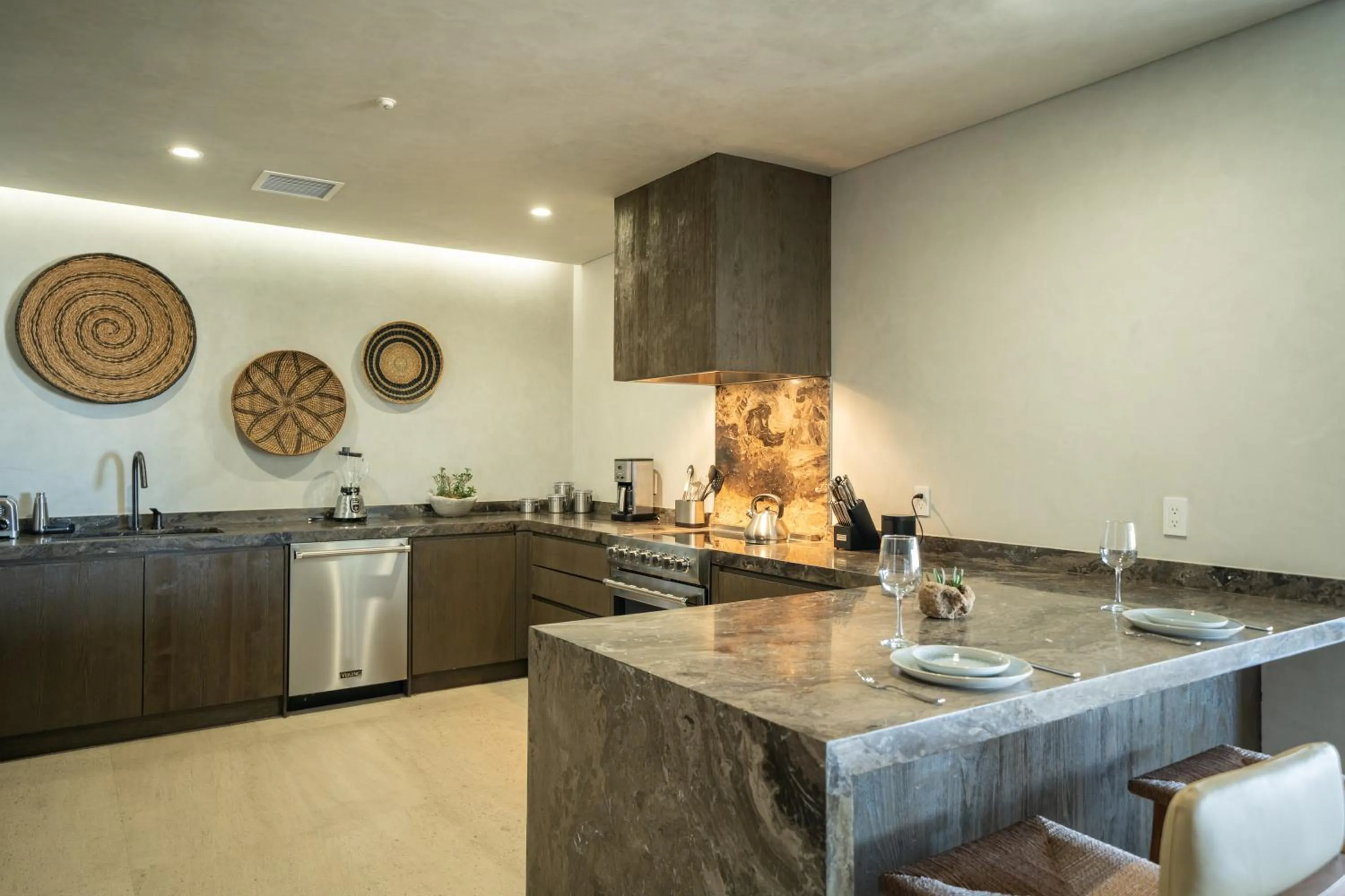 kitchen in 1 Homes Preview Cabo