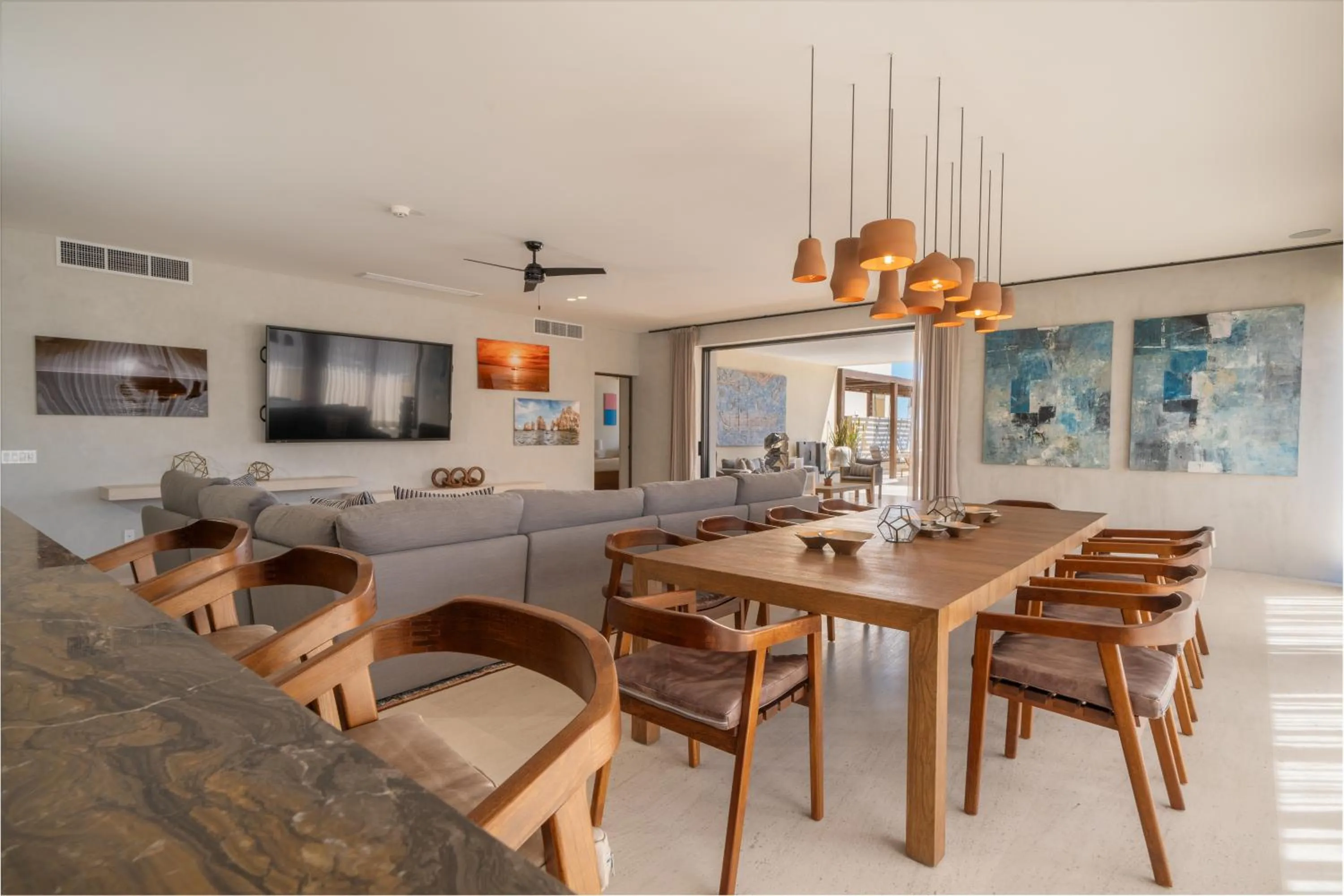 TV and multimedia in 1 Homes Preview Cabo