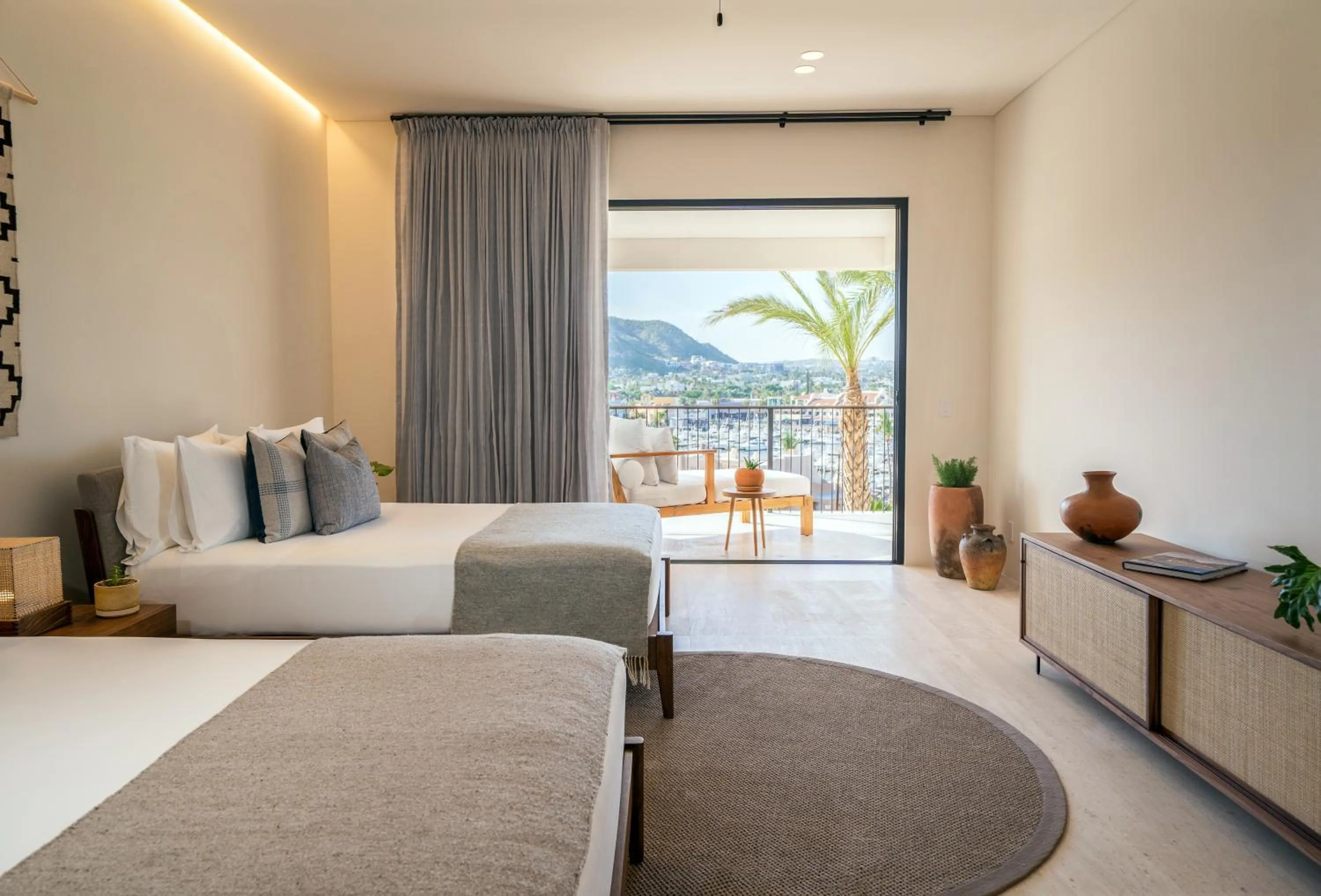 Bedroom, Bed in 1 Homes Preview Cabo