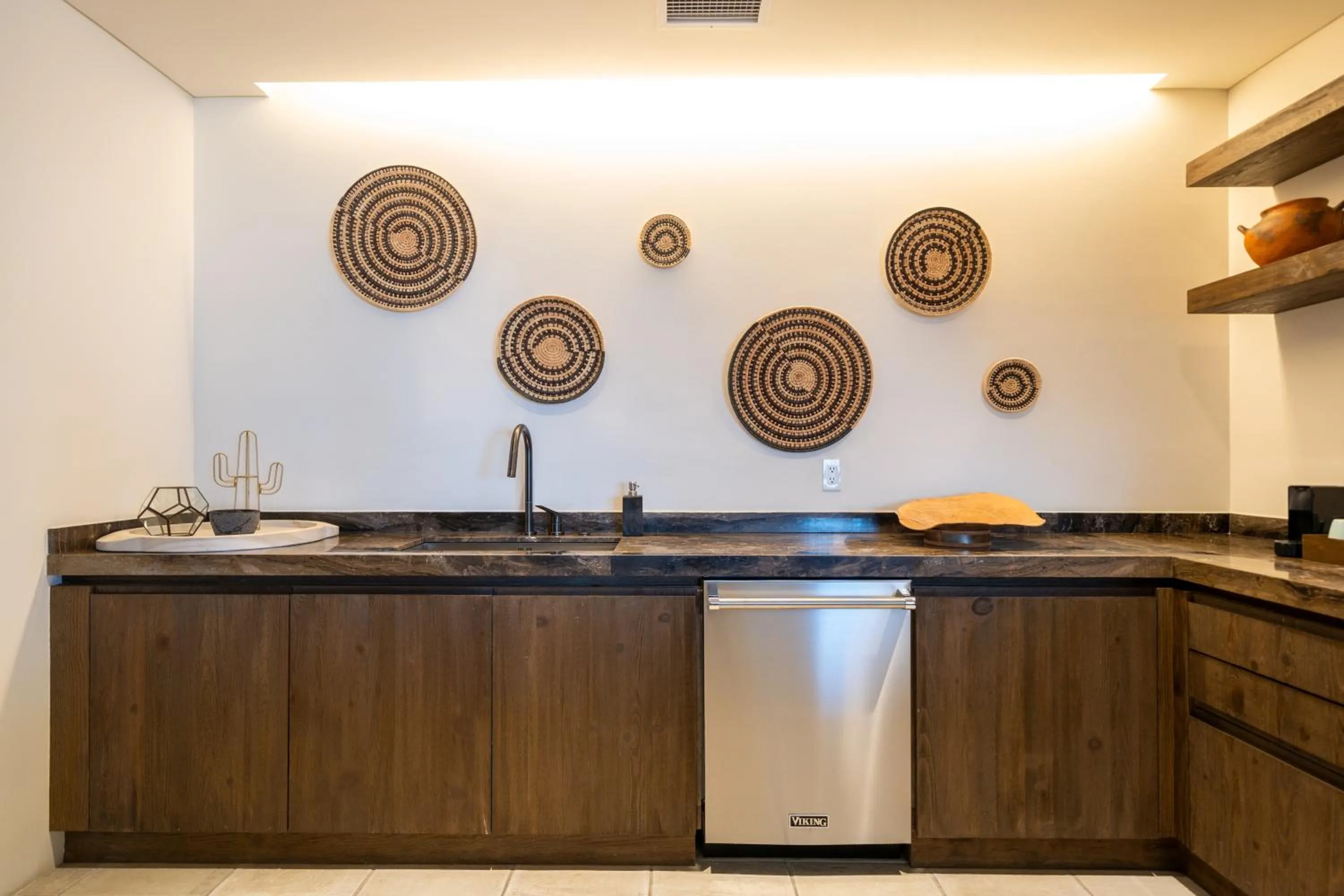 dishwasher in 1 Homes Preview Cabo