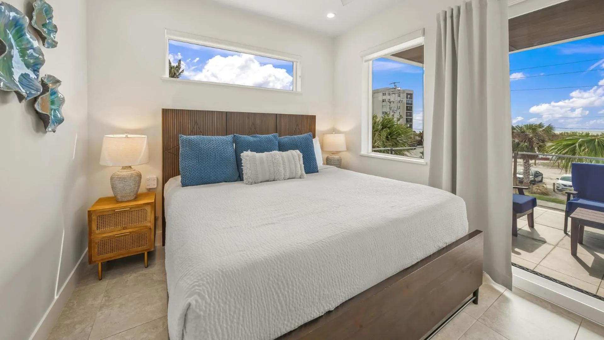 Bed in The Upper Deck