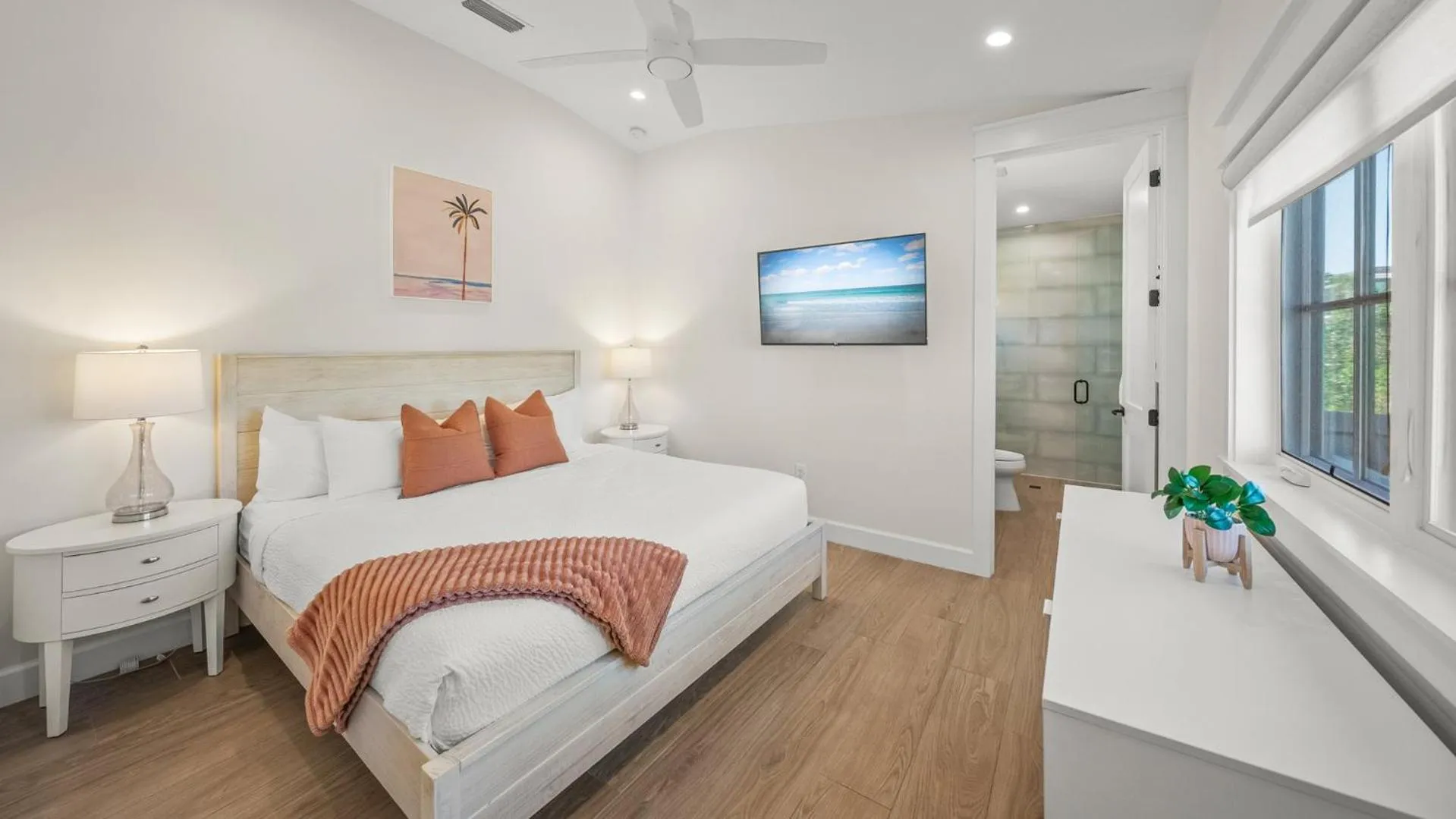 Other, Bed in The Oasis