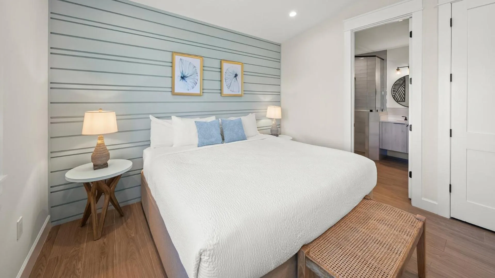 Other, Bed in The Oasis