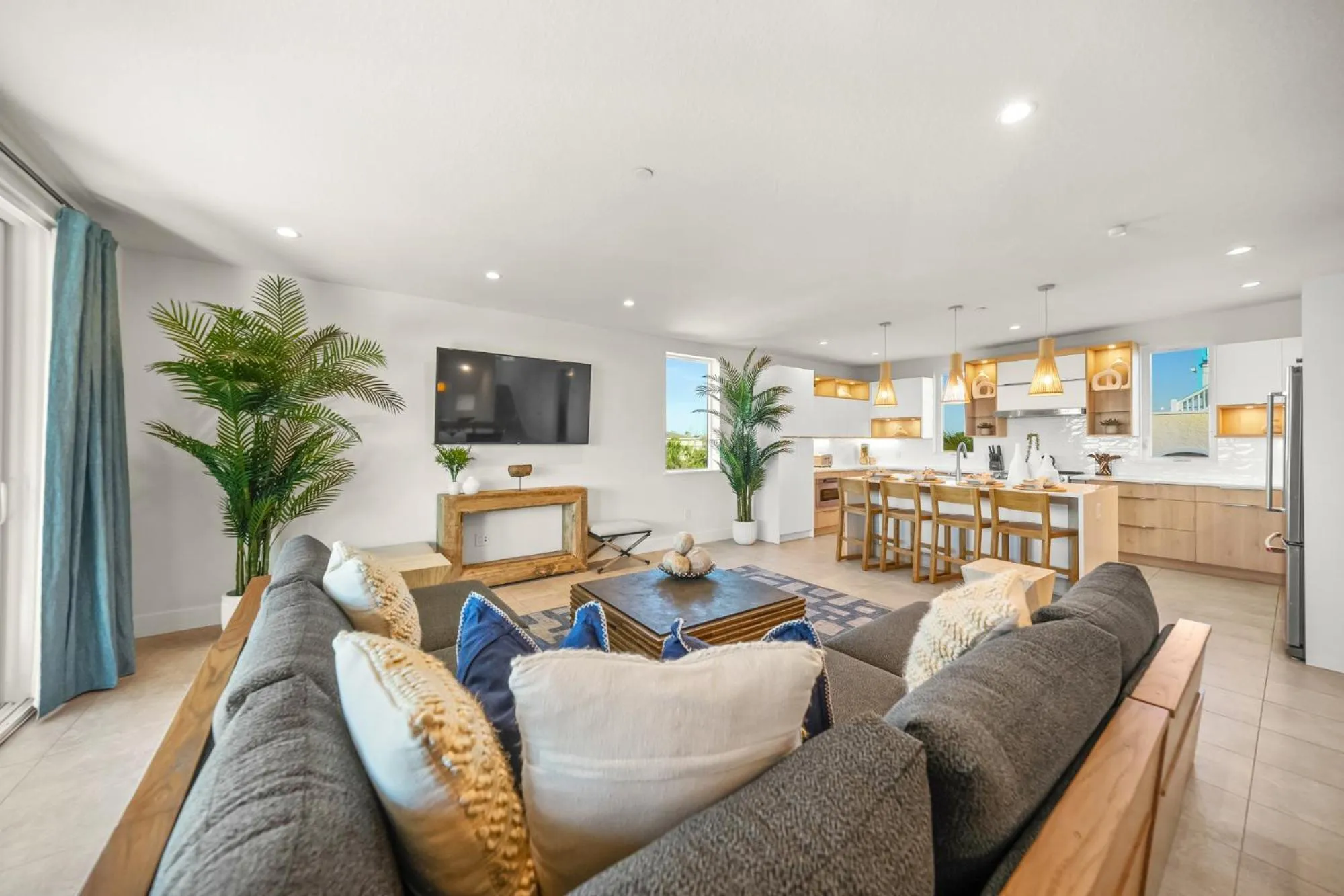 TV and multimedia in The Rooftop