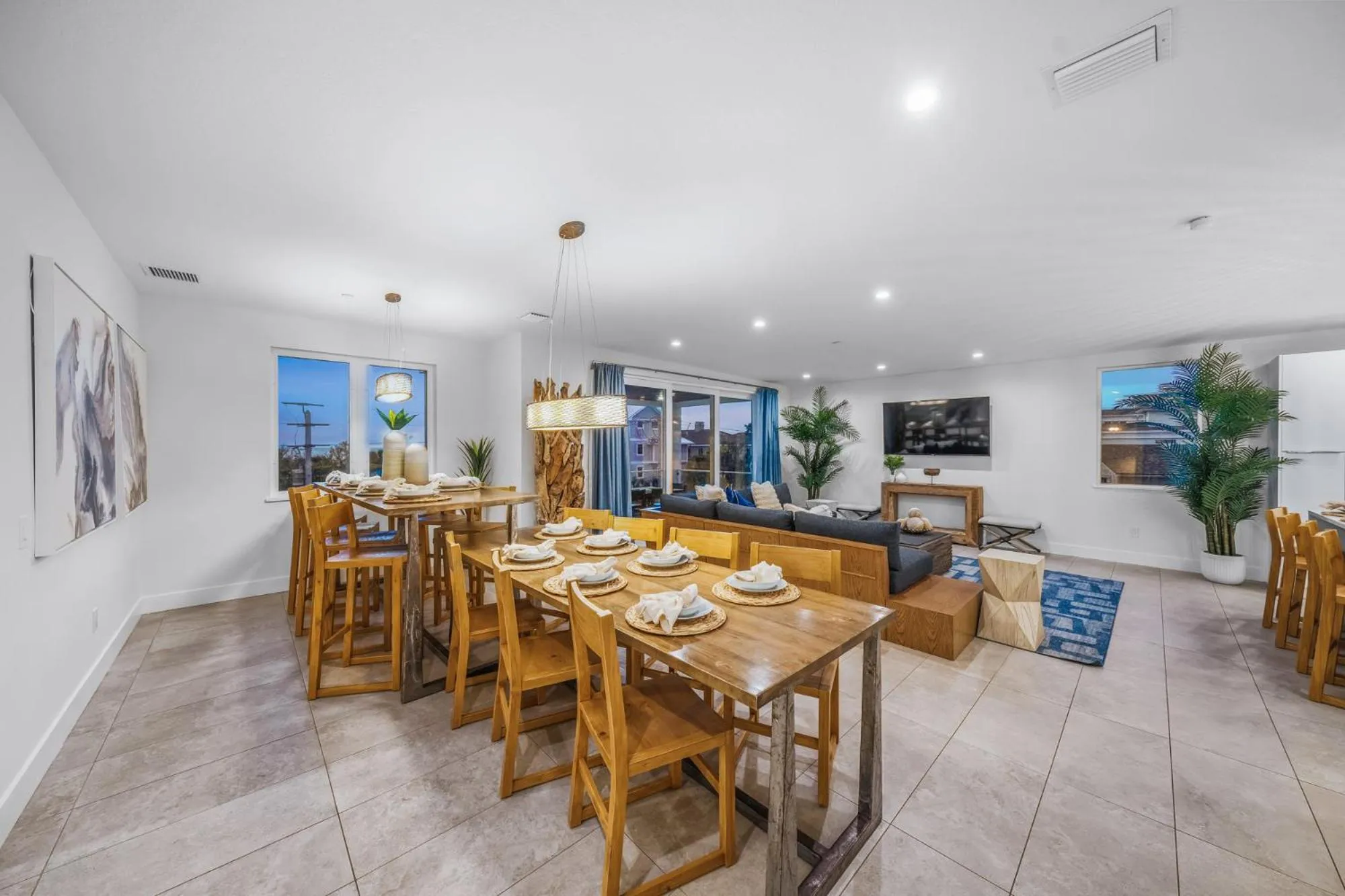 Restaurant/places to eat in The Rooftop