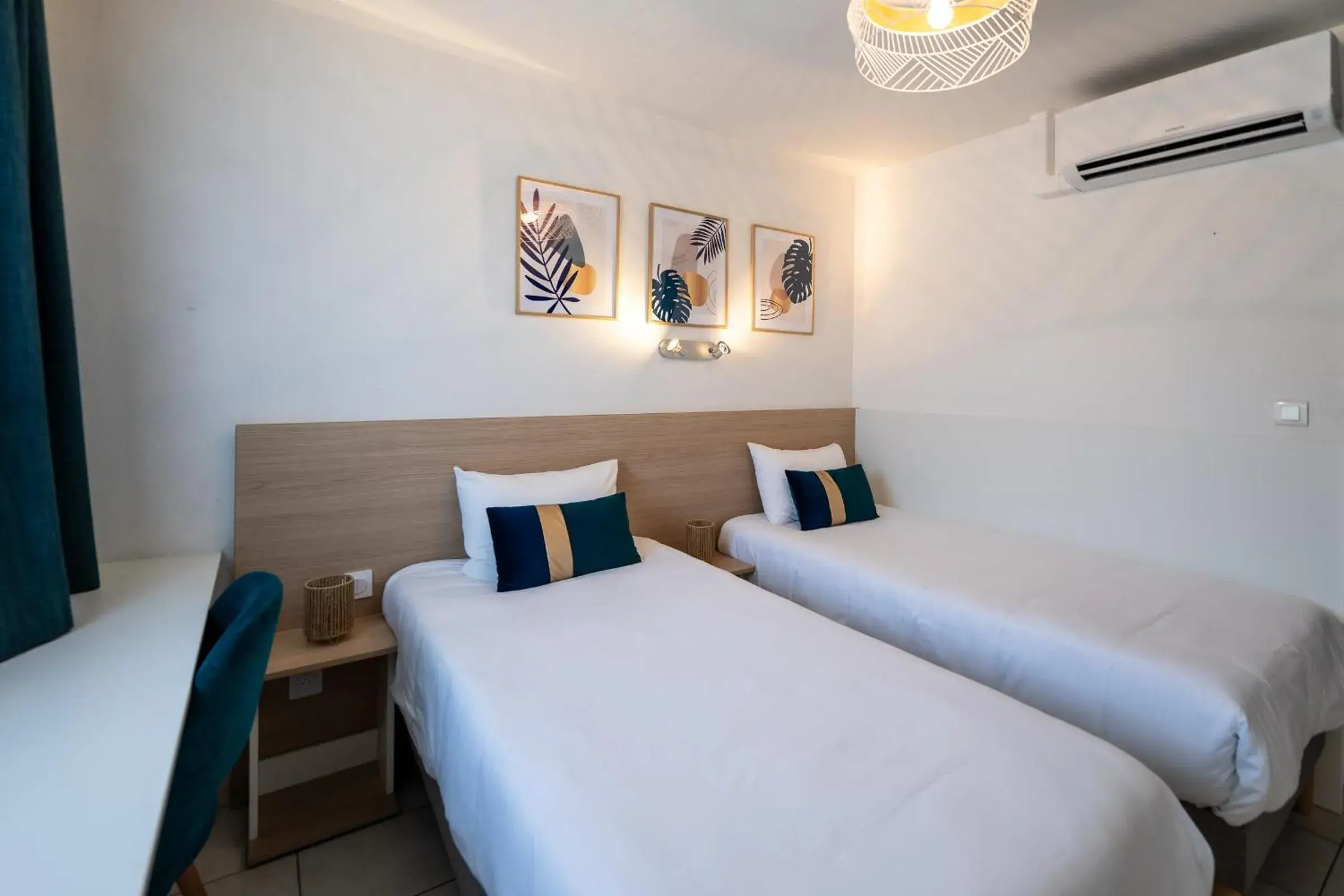 Twin Room in Villa Hotel Twin Room in Villa Hotel