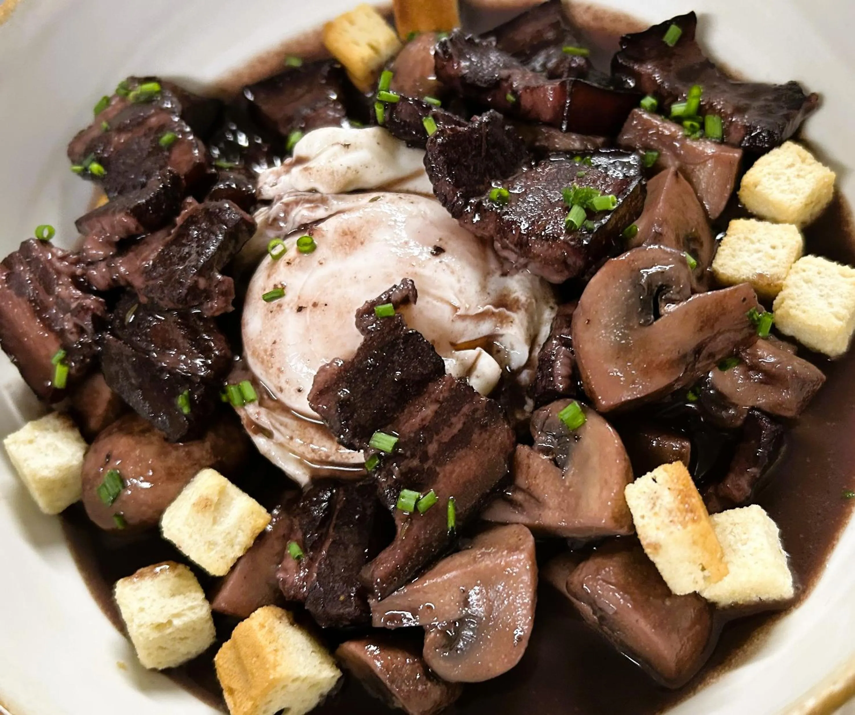 Restaurant/places to eat in Villa Hotel