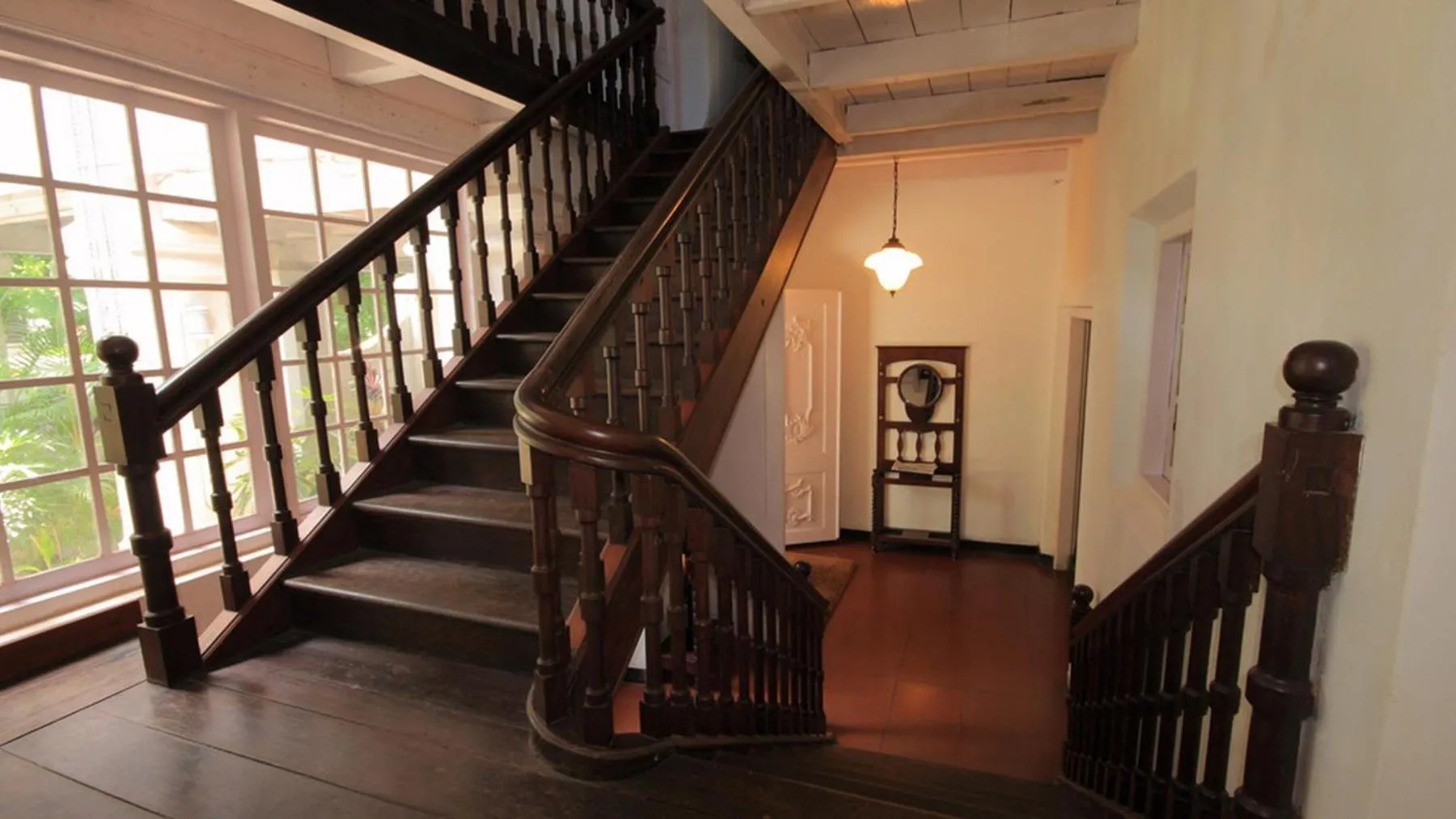 Inner courtyard view in Neemrana's- Tower House