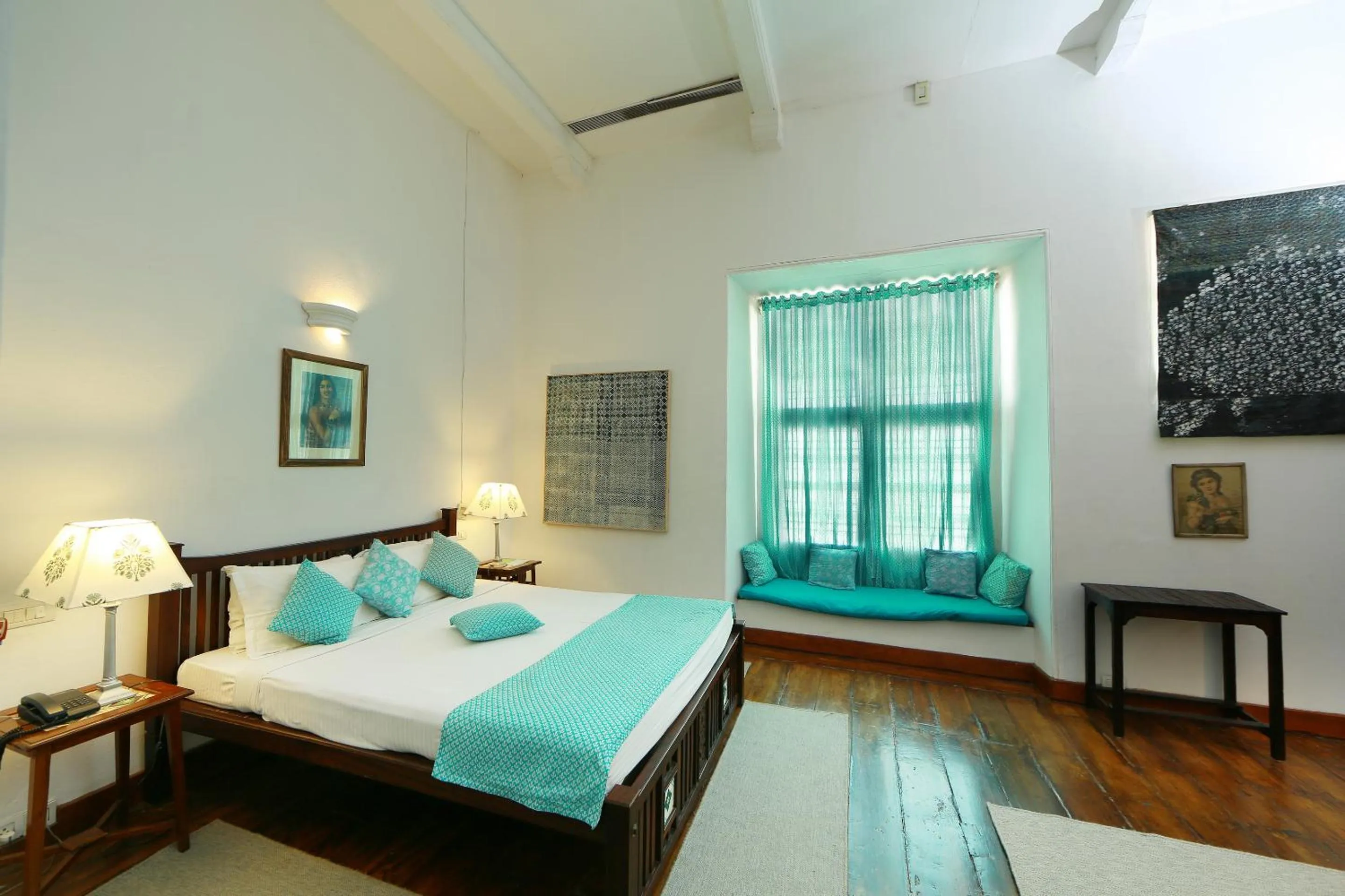 Photo of the whole room, Bed in Neemrana's- Tower House