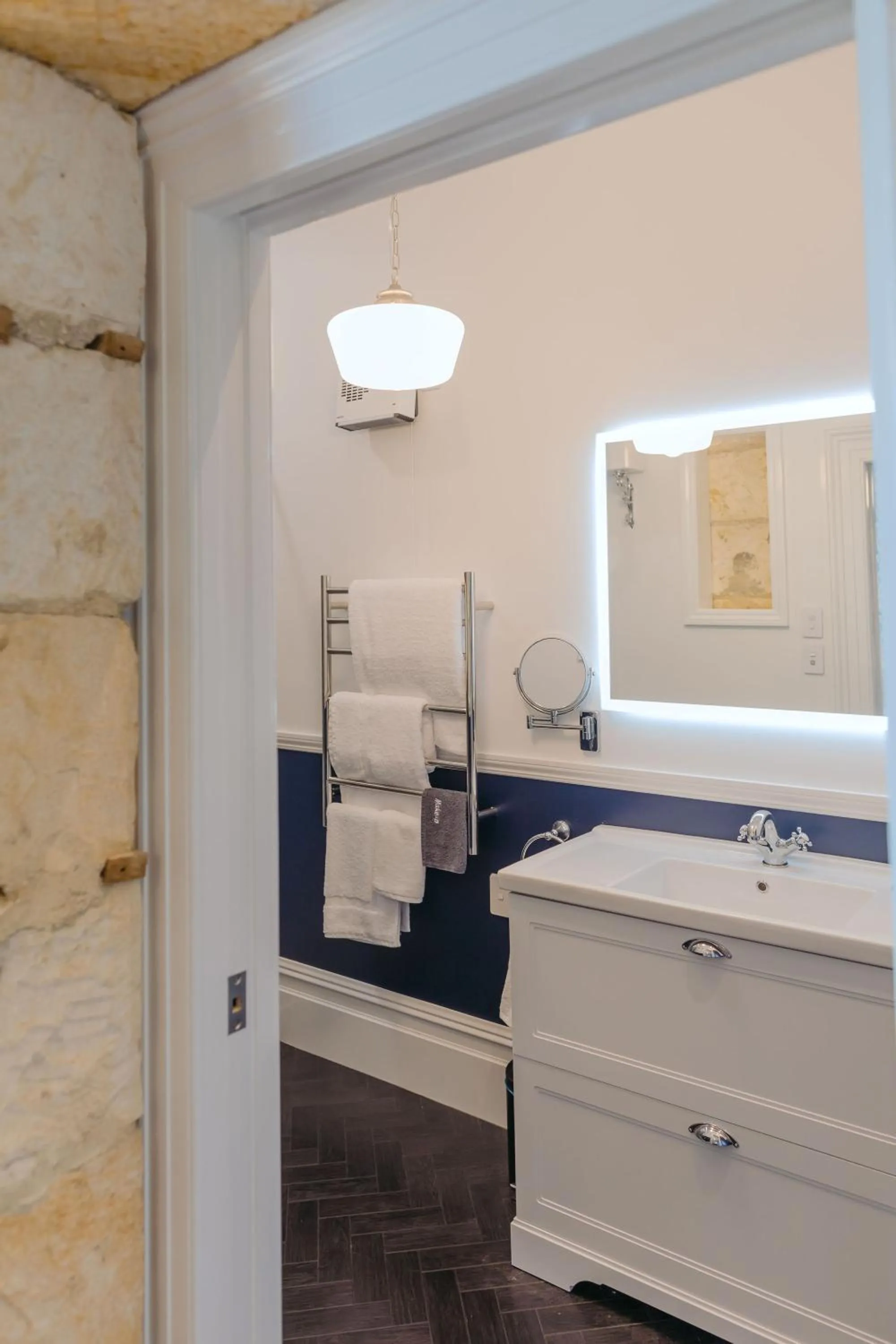 Bathroom in Casa Nova House