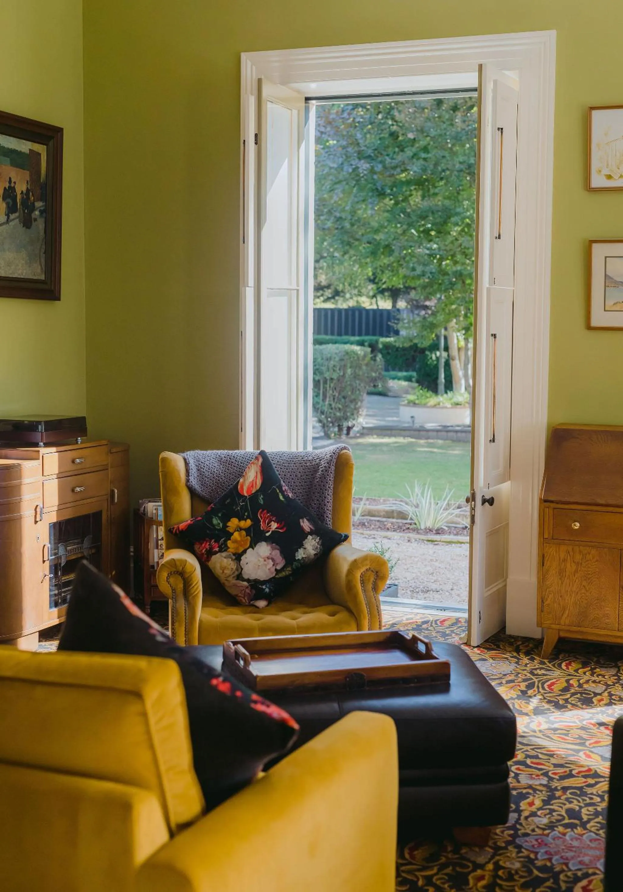 Seating area in Casa Nova House