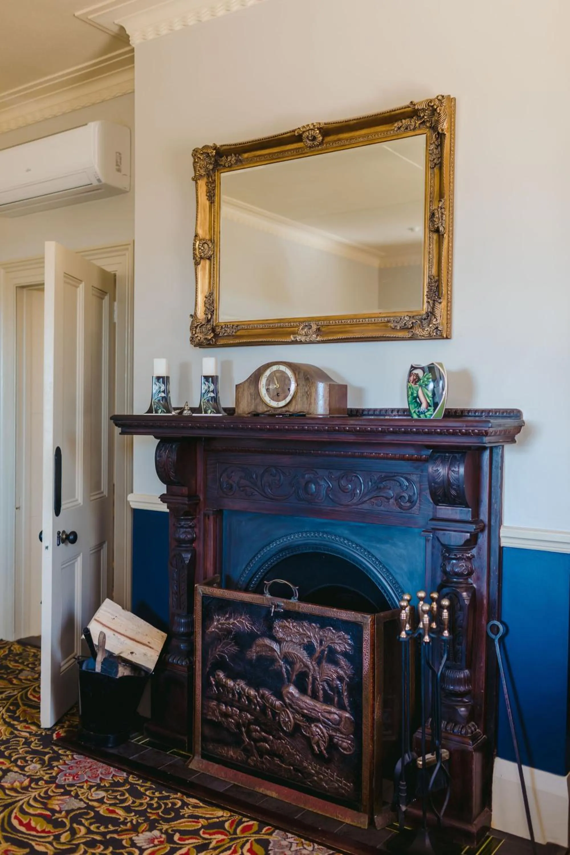 Communal lounge/ TV room in Casa Nova House