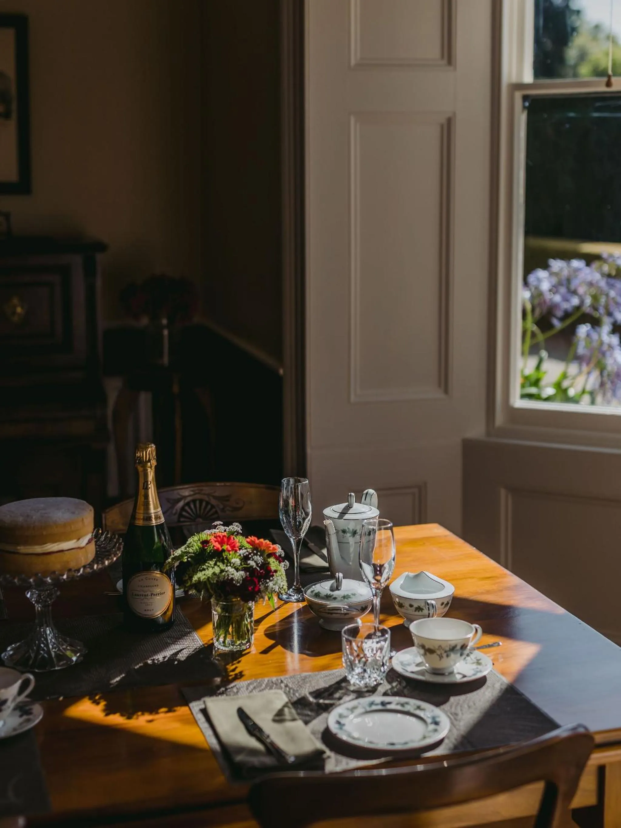 Restaurant/places to eat in Casa Nova House