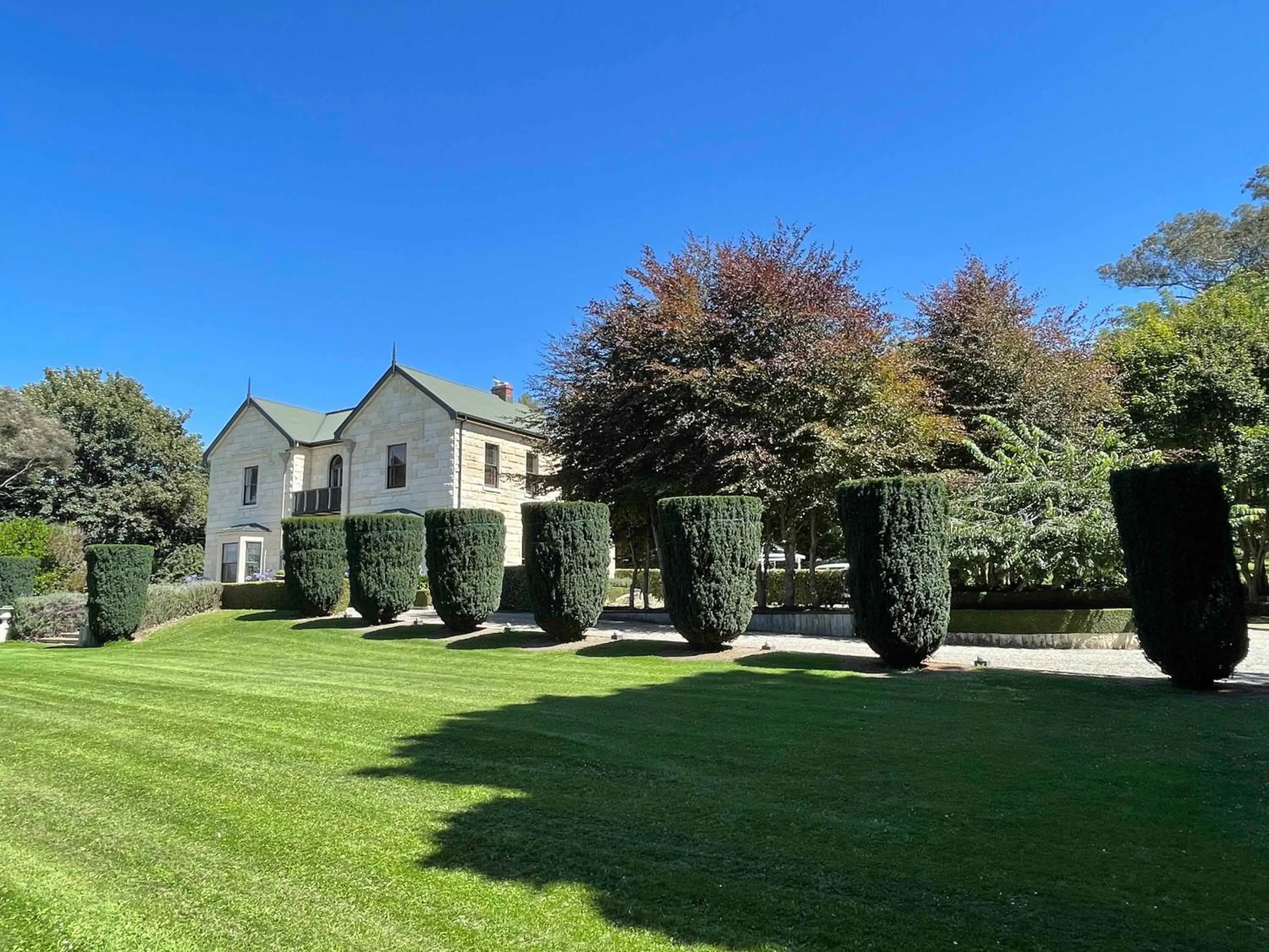 Property building in Casa Nova House