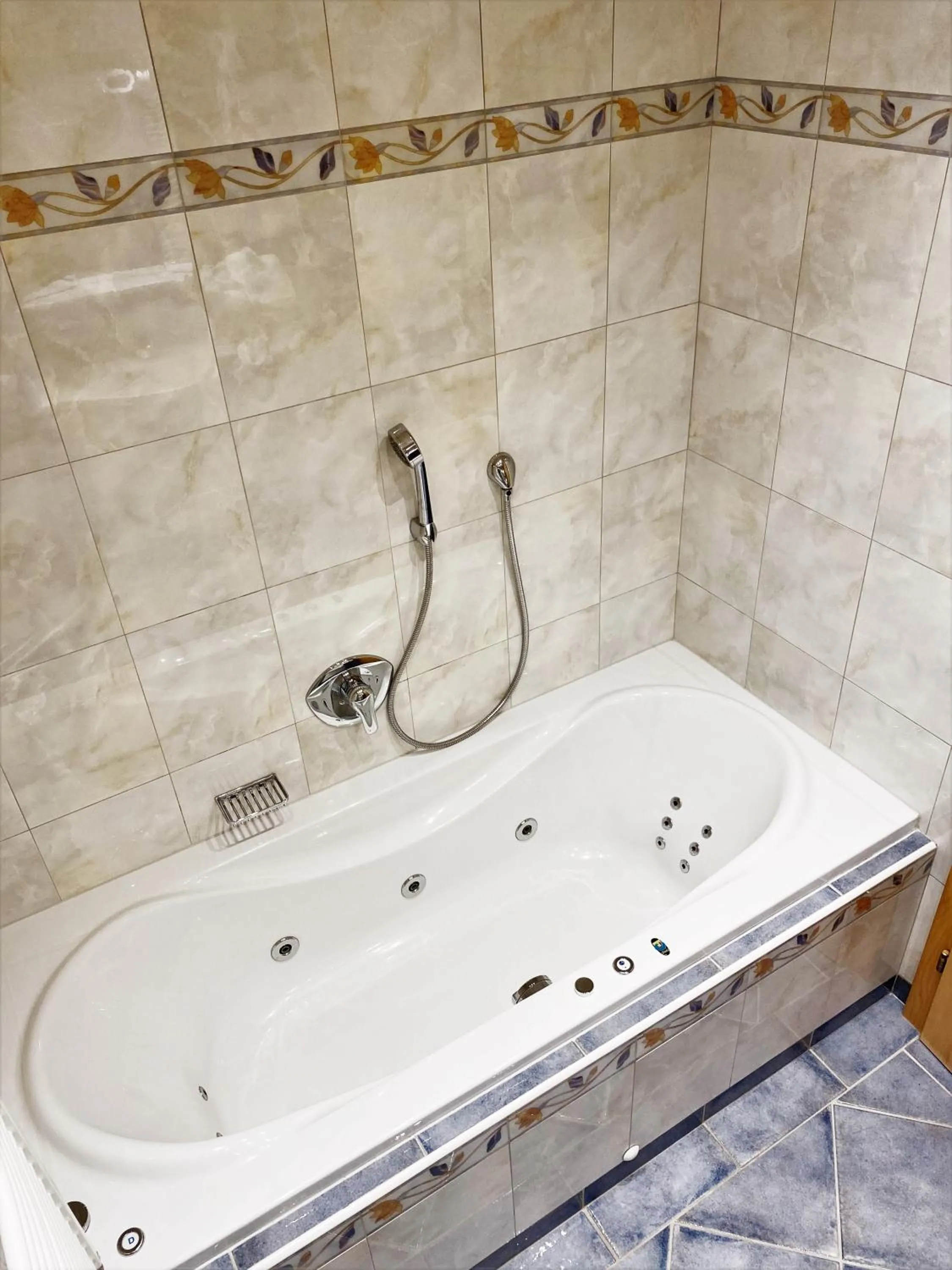Bath in Hotel.Pension.Golingen