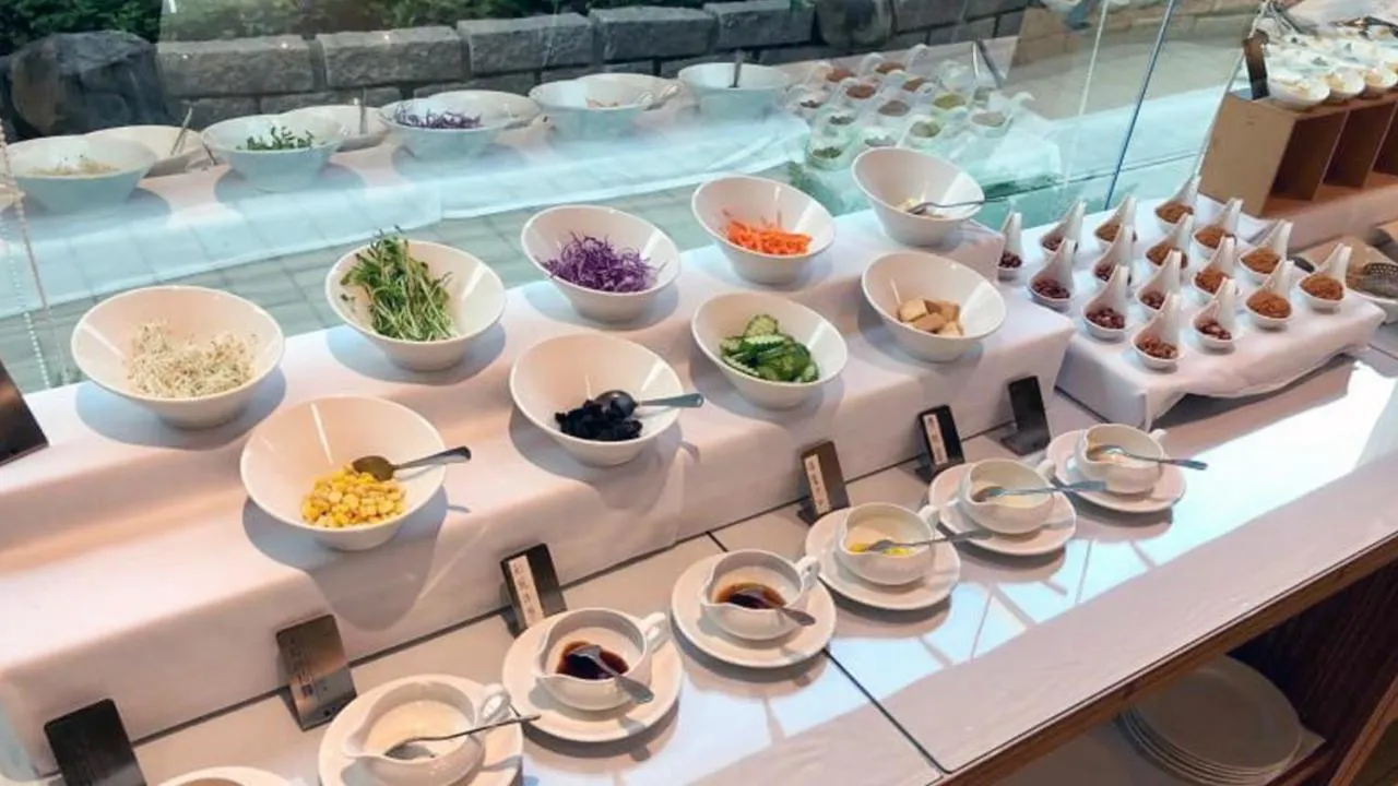 Restaurant/places to eat in All-Ur Boutique Motel - KaoHsiung Branch