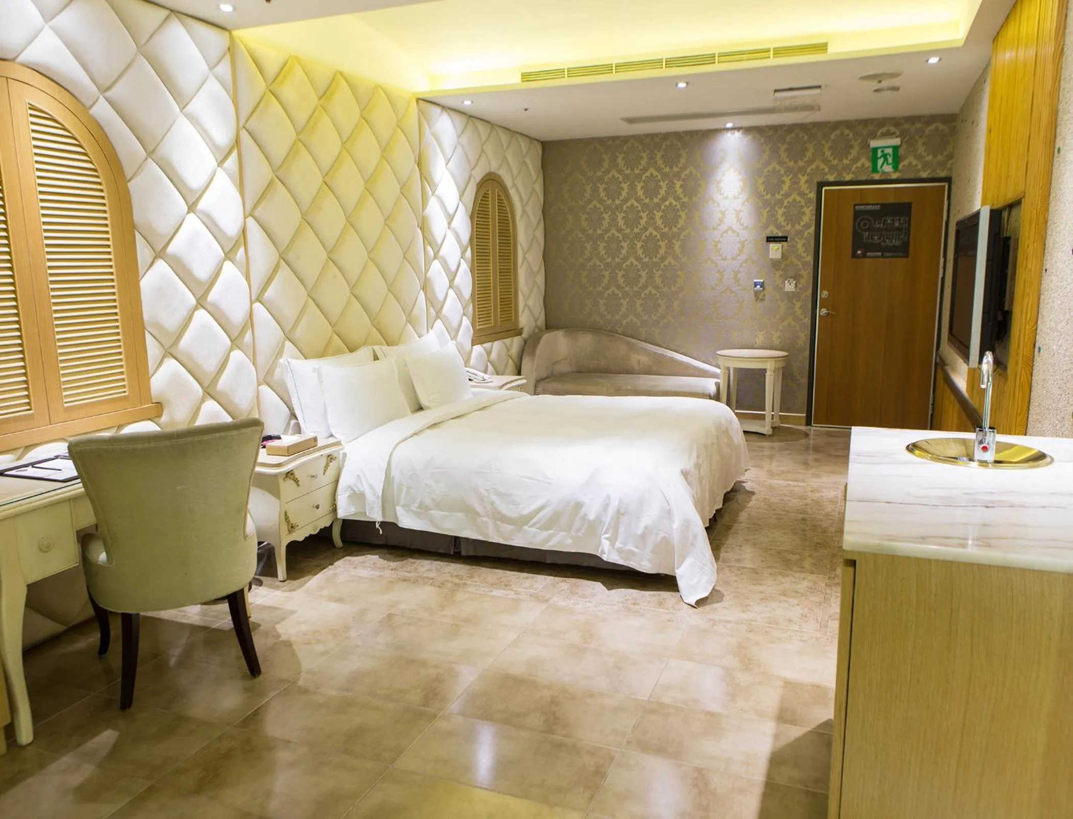 Bed in All-Ur Boutique Motel - KaoHsiung Branch