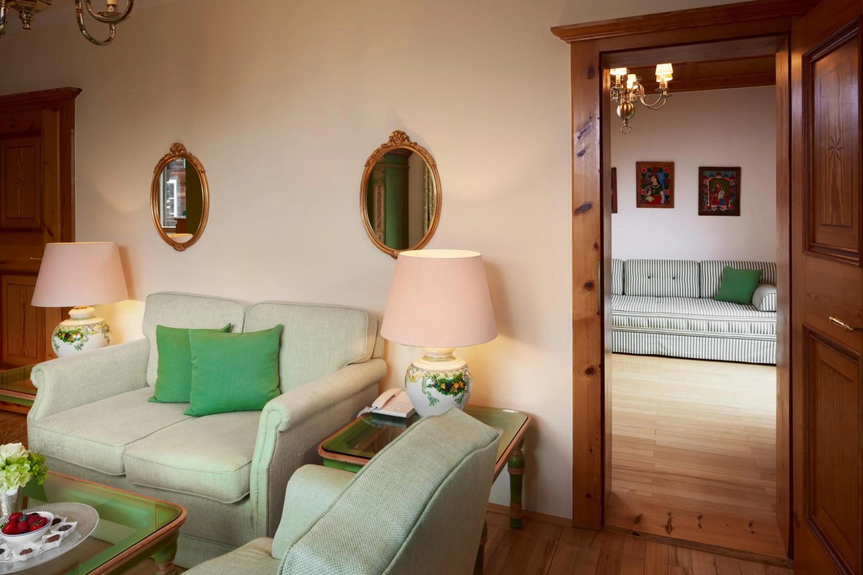 Living room in Relais & Châteaux Hotel Tennerhof