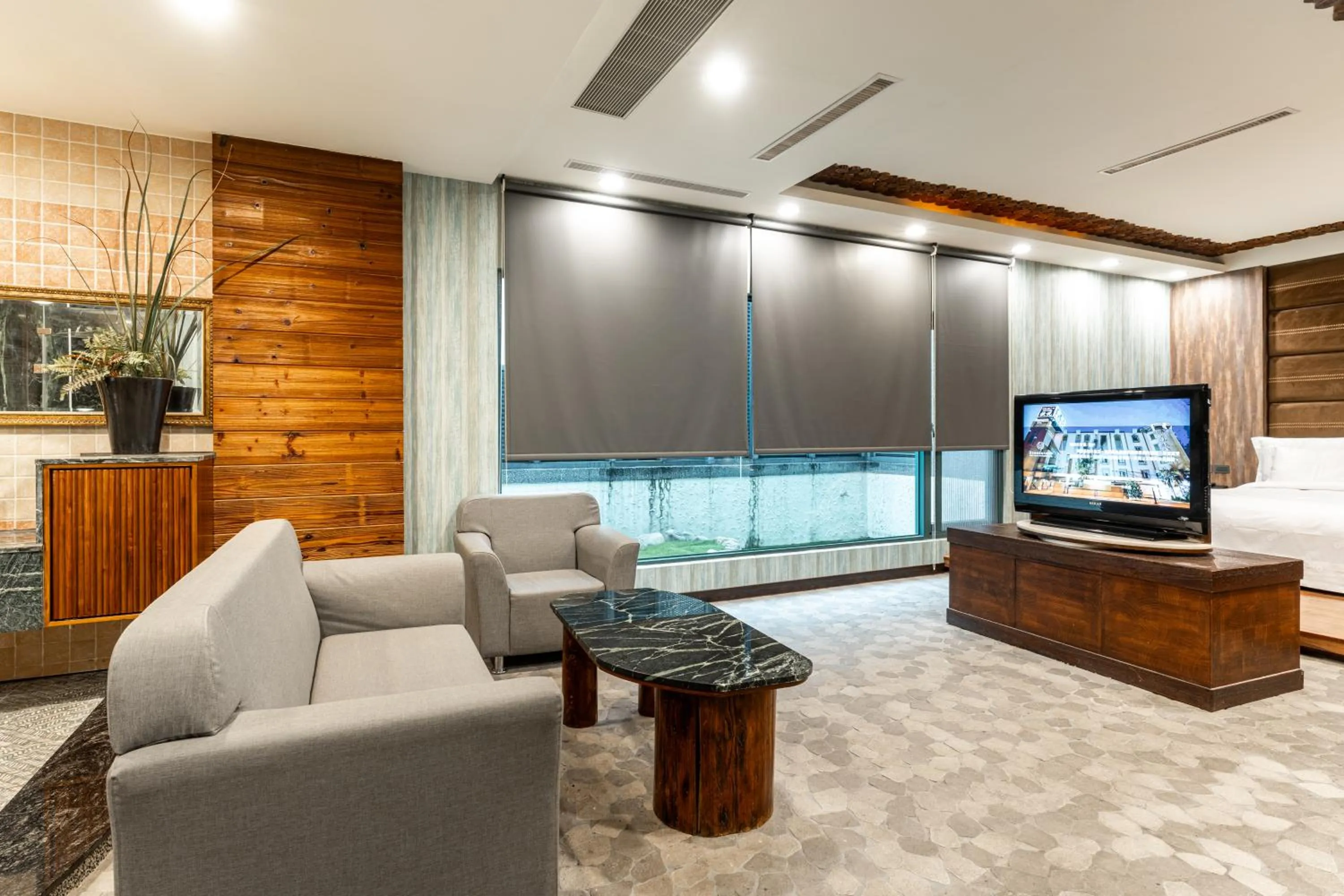 TV and multimedia in OHYA Chain Boutique Motel-Yongkang