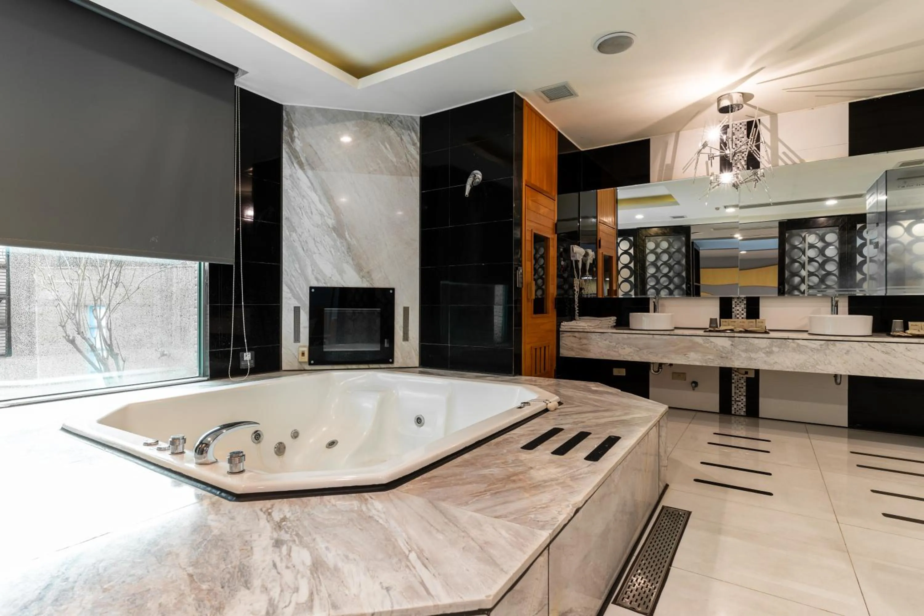 Bathroom in OHYA Chain Boutique Motel-Xinying