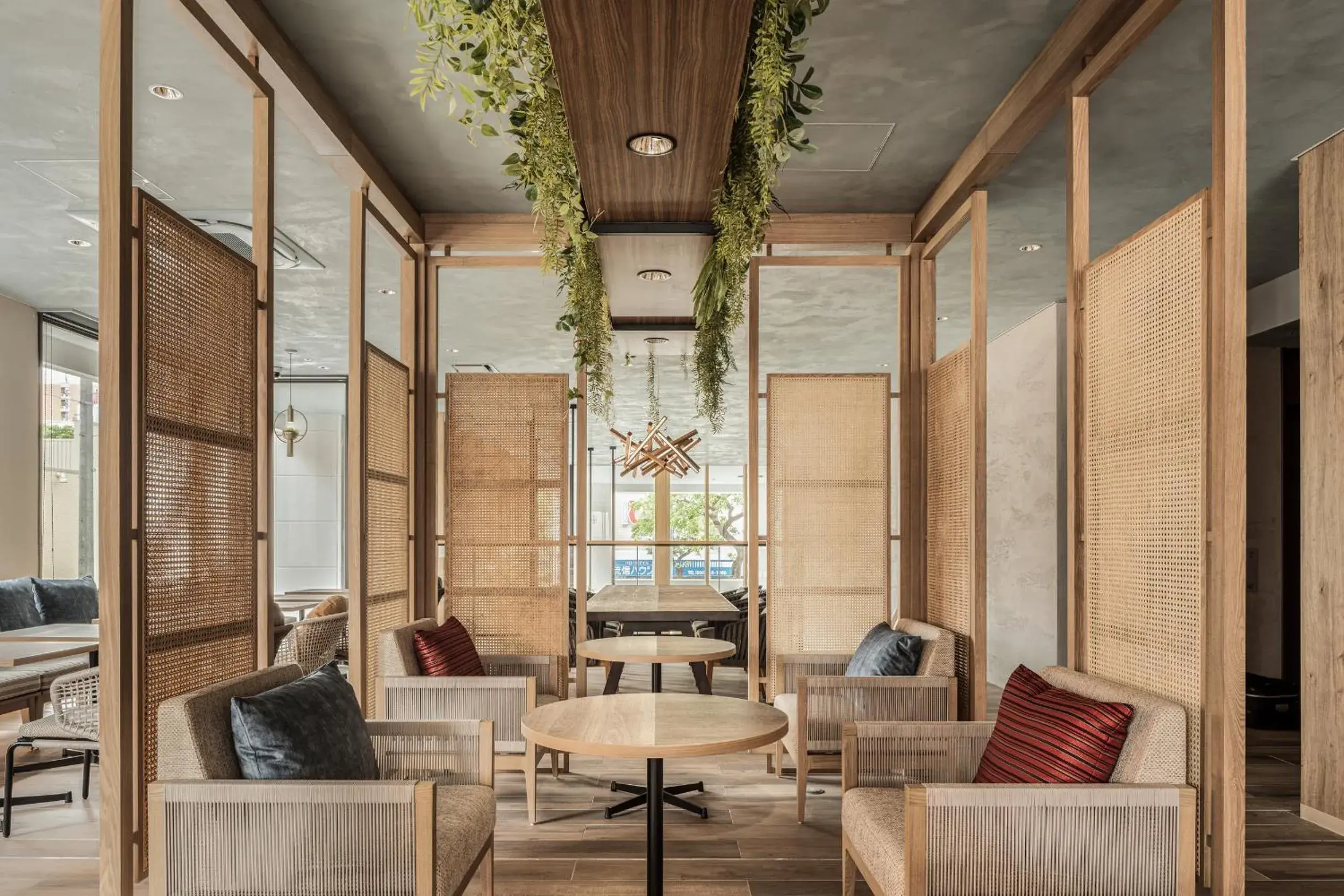 Lounge or bar in Nest Hotel Naha Kumoji Lounge or bar in Nest Hotel Naha Kumoji