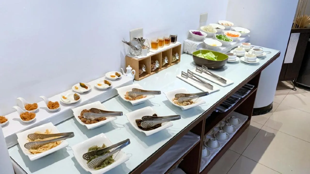 Restaurant/places to eat in All-Ur Boutique Motel-Jhu Shan Branch