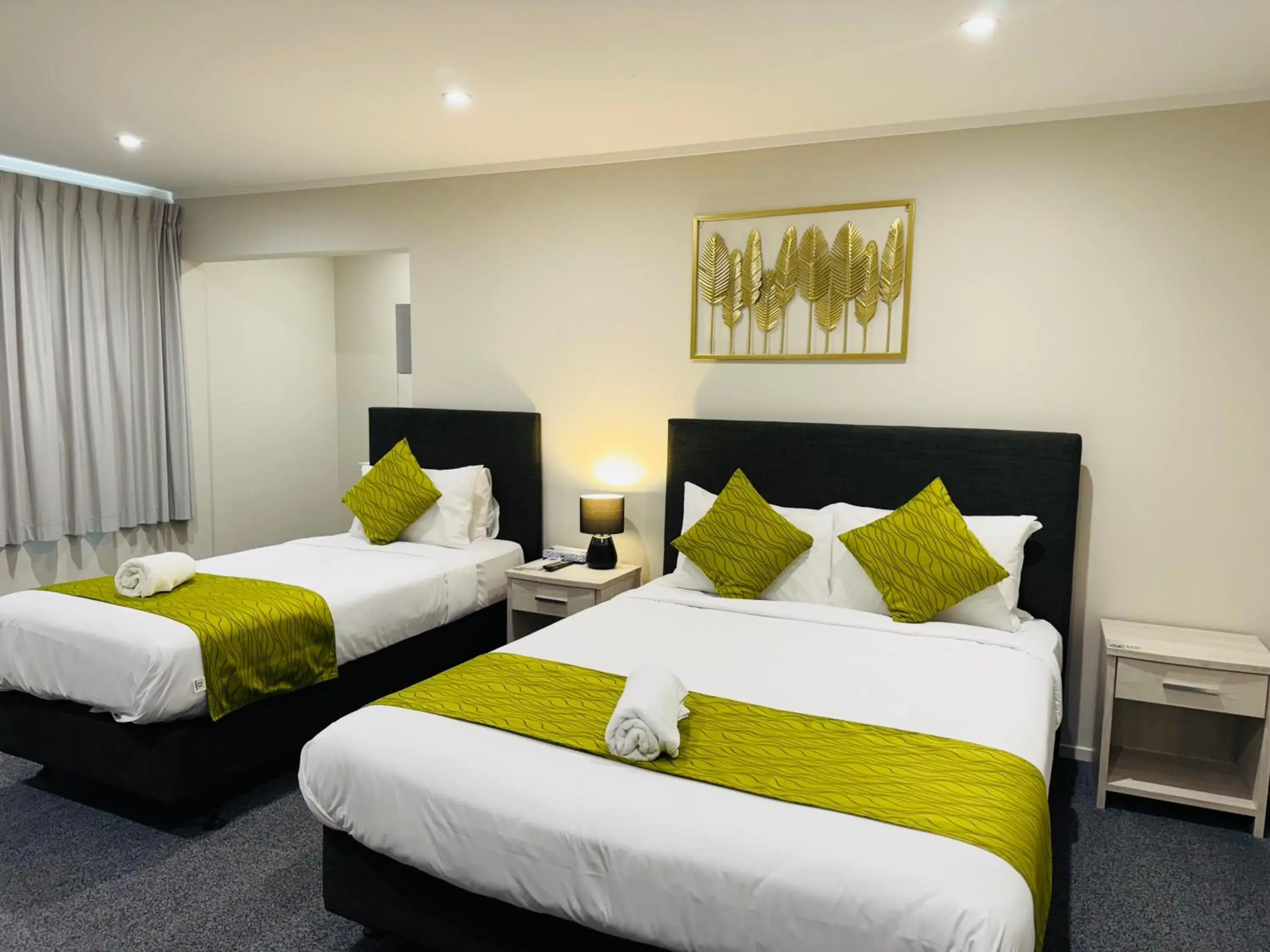 TV and multimedia, Bed in Bakers Lodge TV and multimedia, Bed in Bakers Lodge