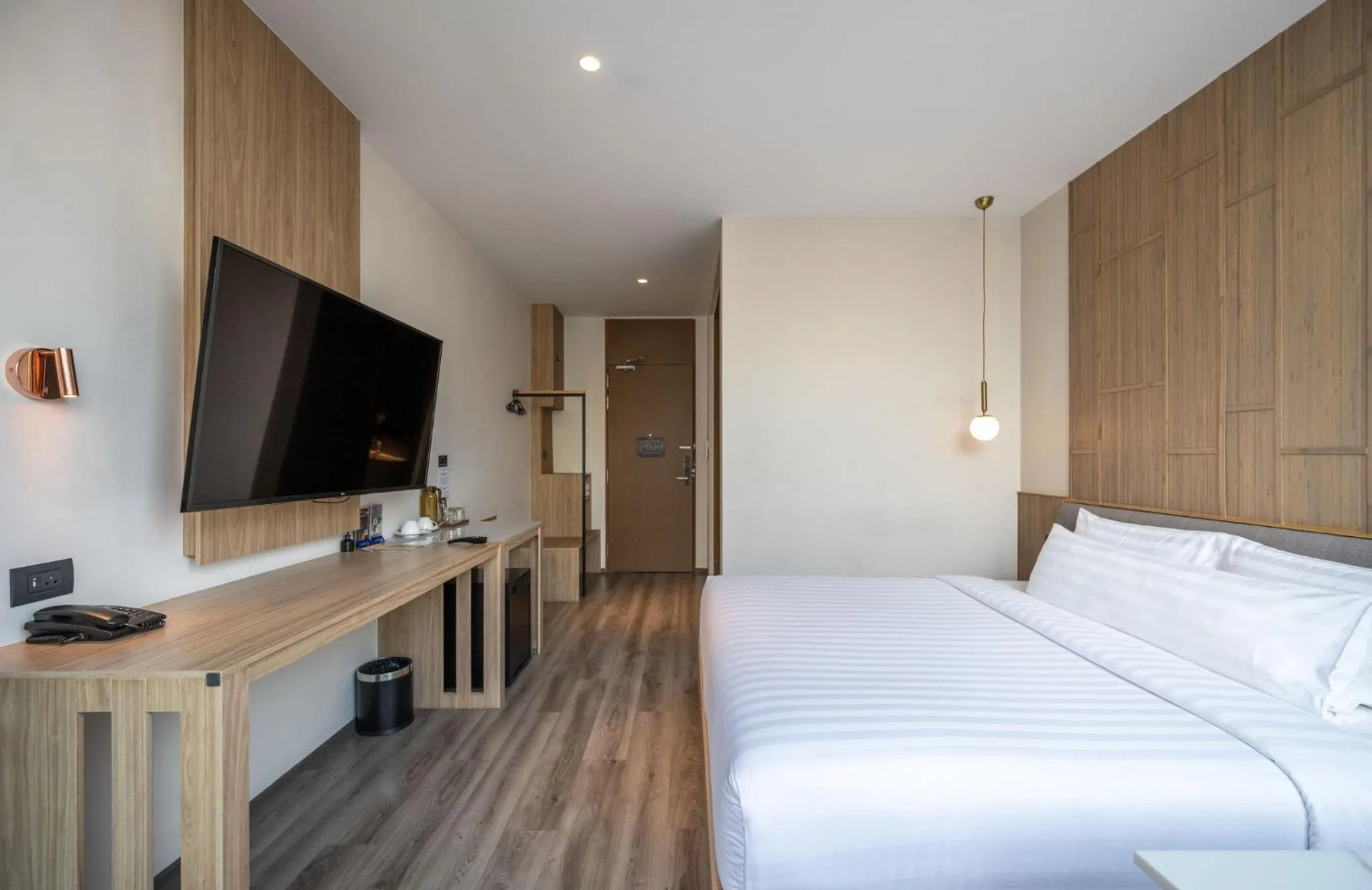 Bed in SHAN Villas Sukhumvit