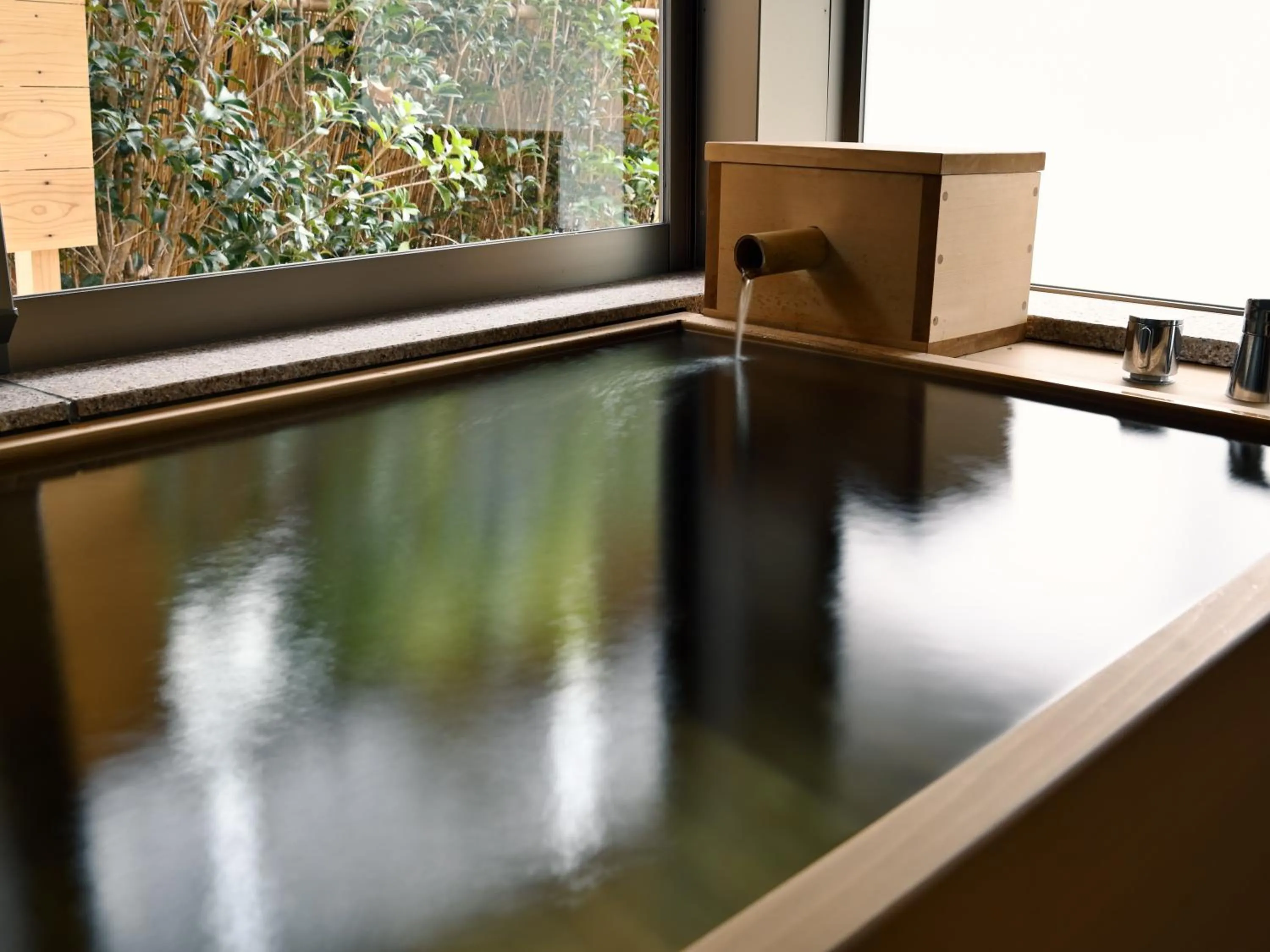 Photo of the whole room in Beniya