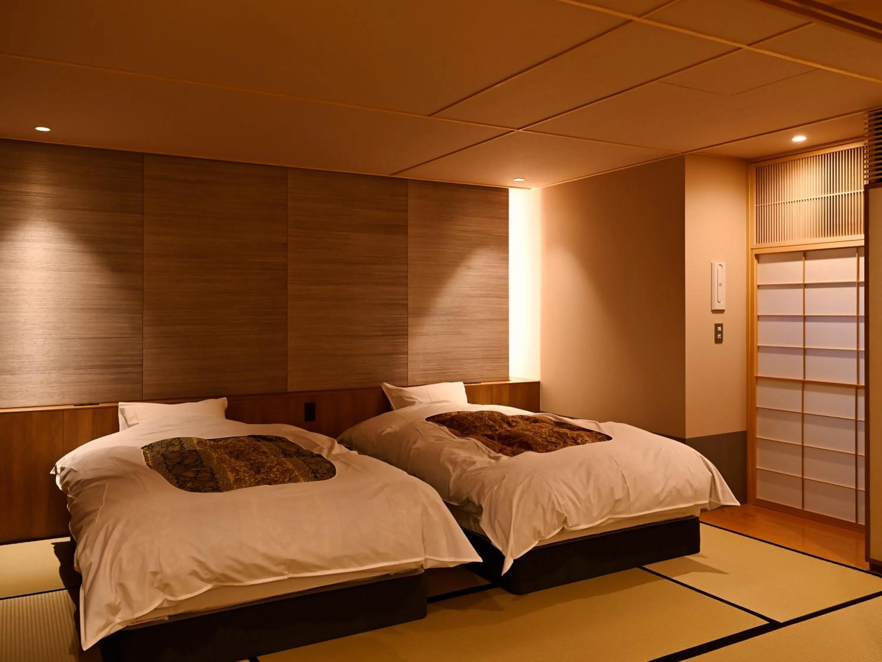 Photo of the whole room, Bed in Beniya