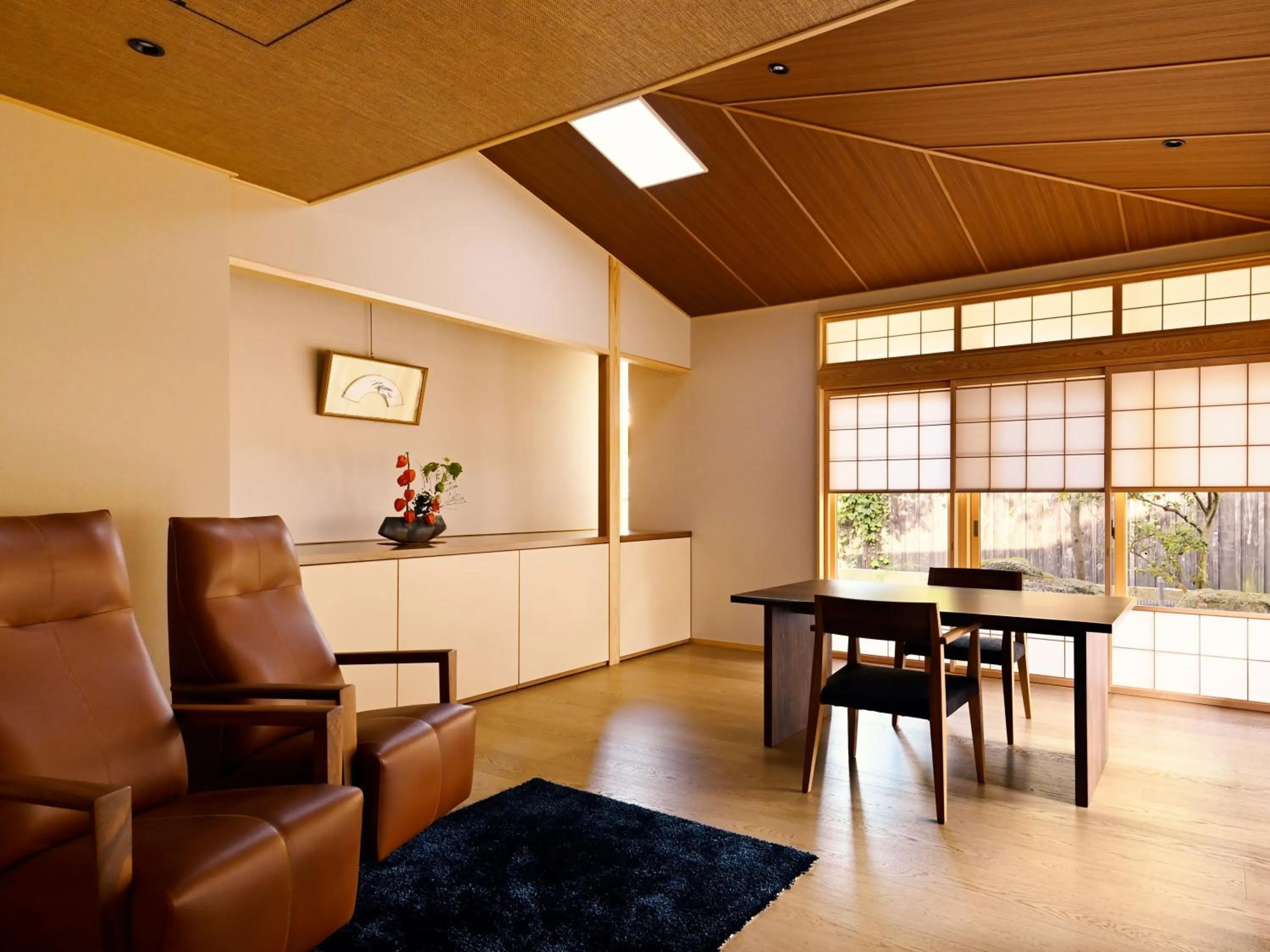 Photo of the whole room in Beniya