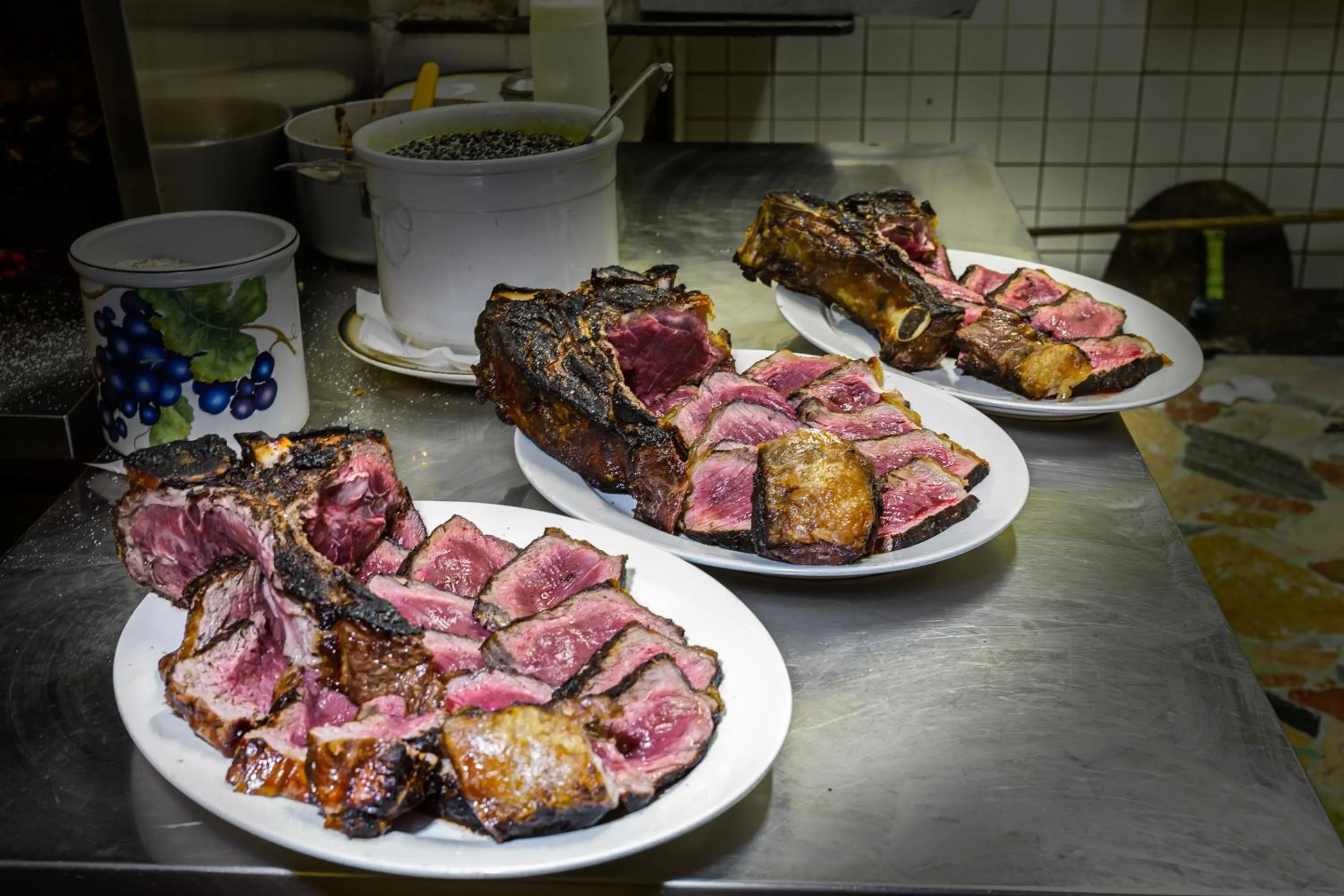 Restaurant/places to eat in Villa Colombai