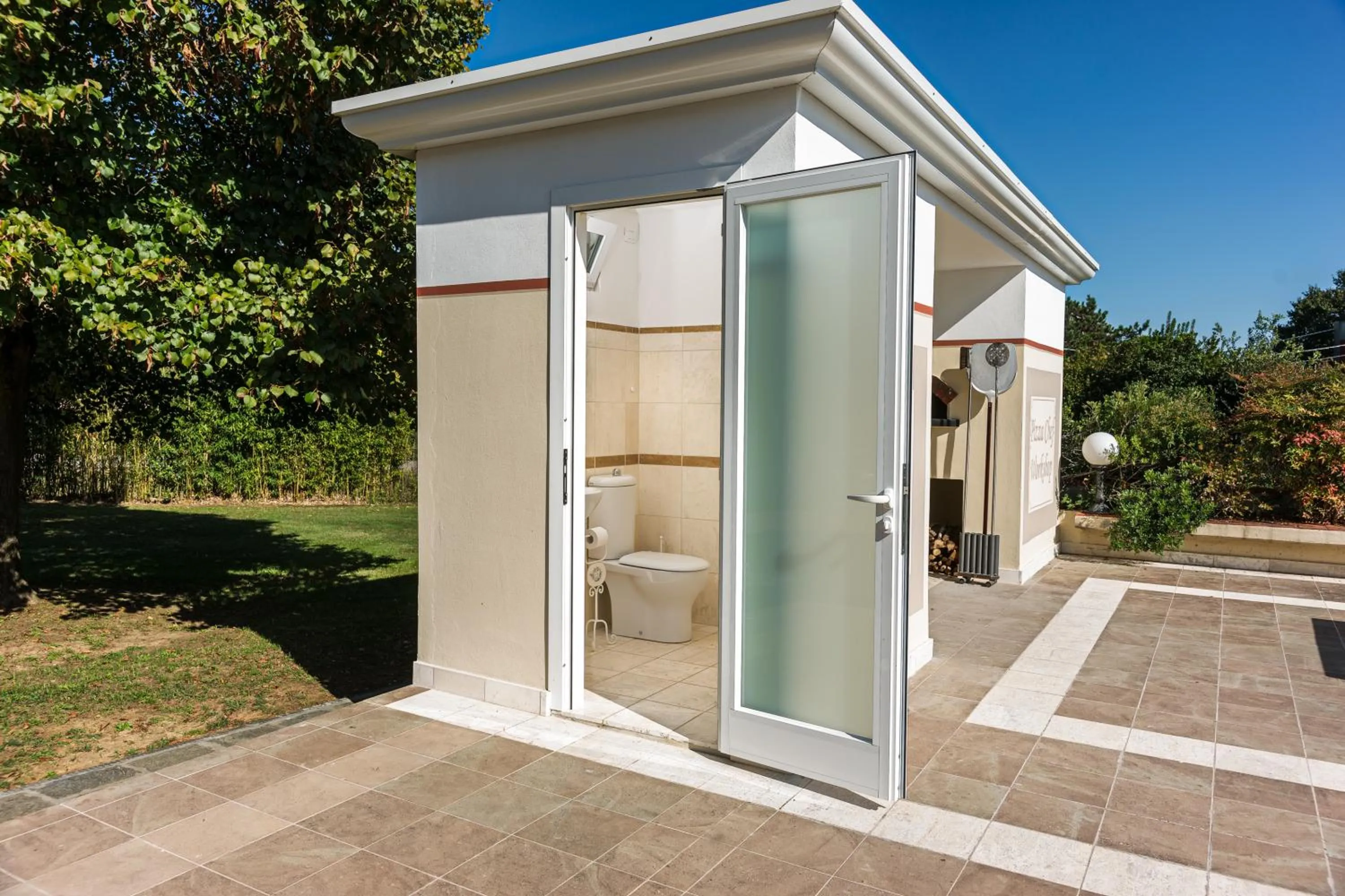 Property building in Villa Colombai