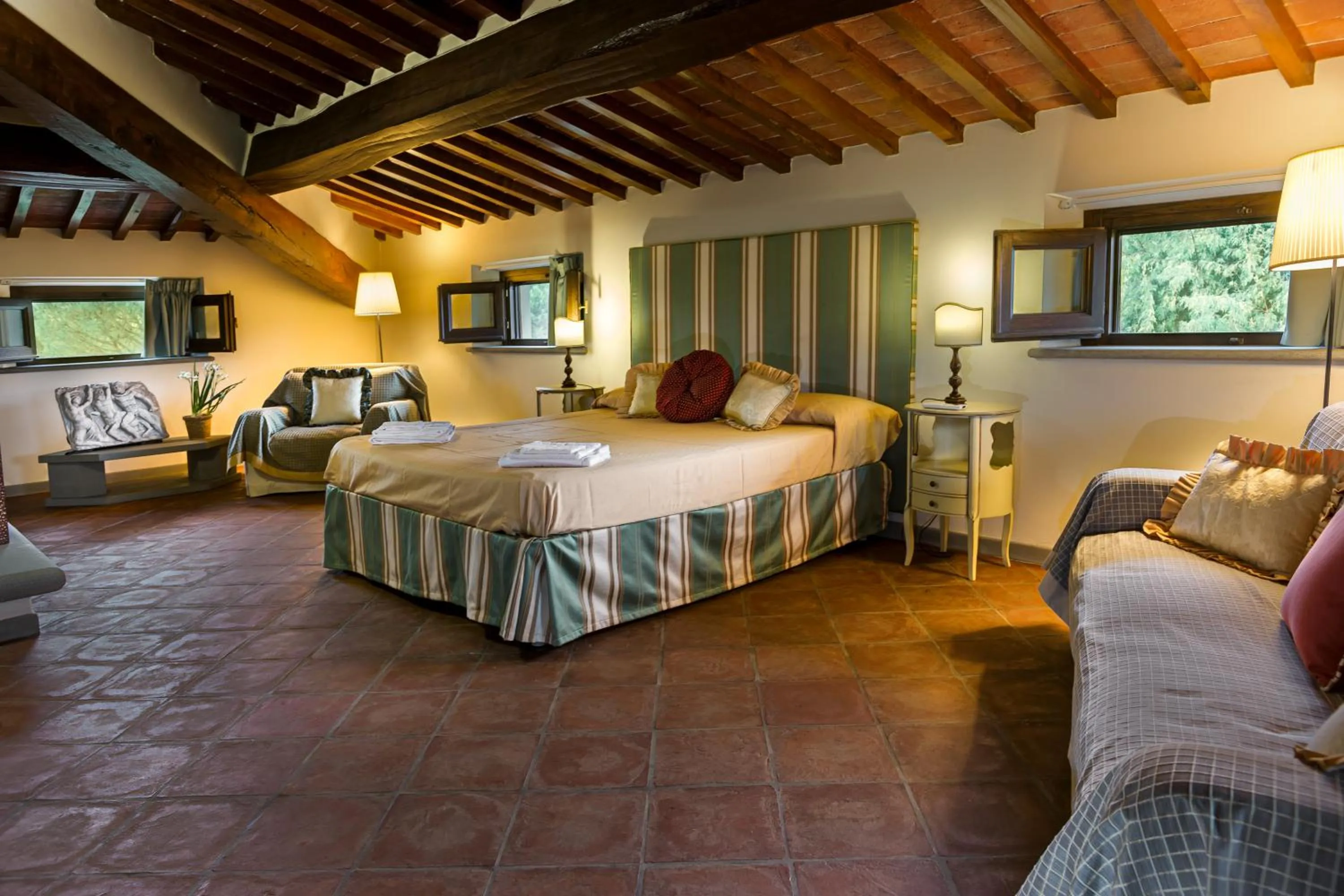 Bedroom, Bed in Villa Colombai