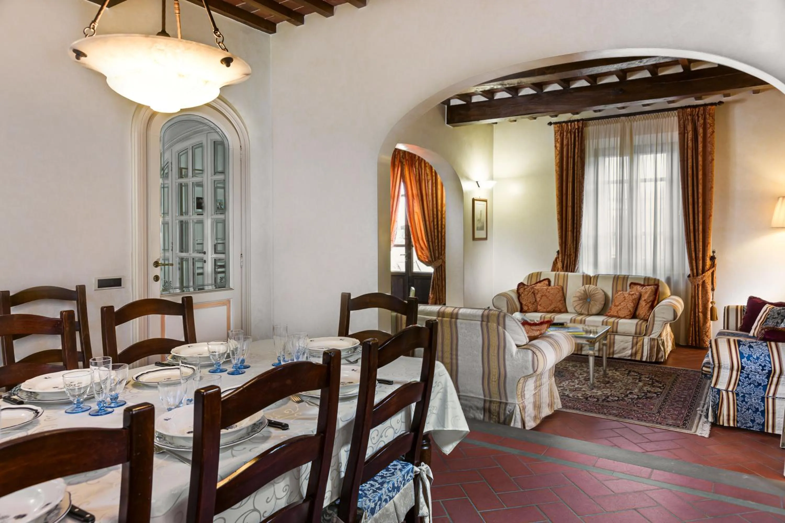 Communal lounge/ TV room in Villa Colombai