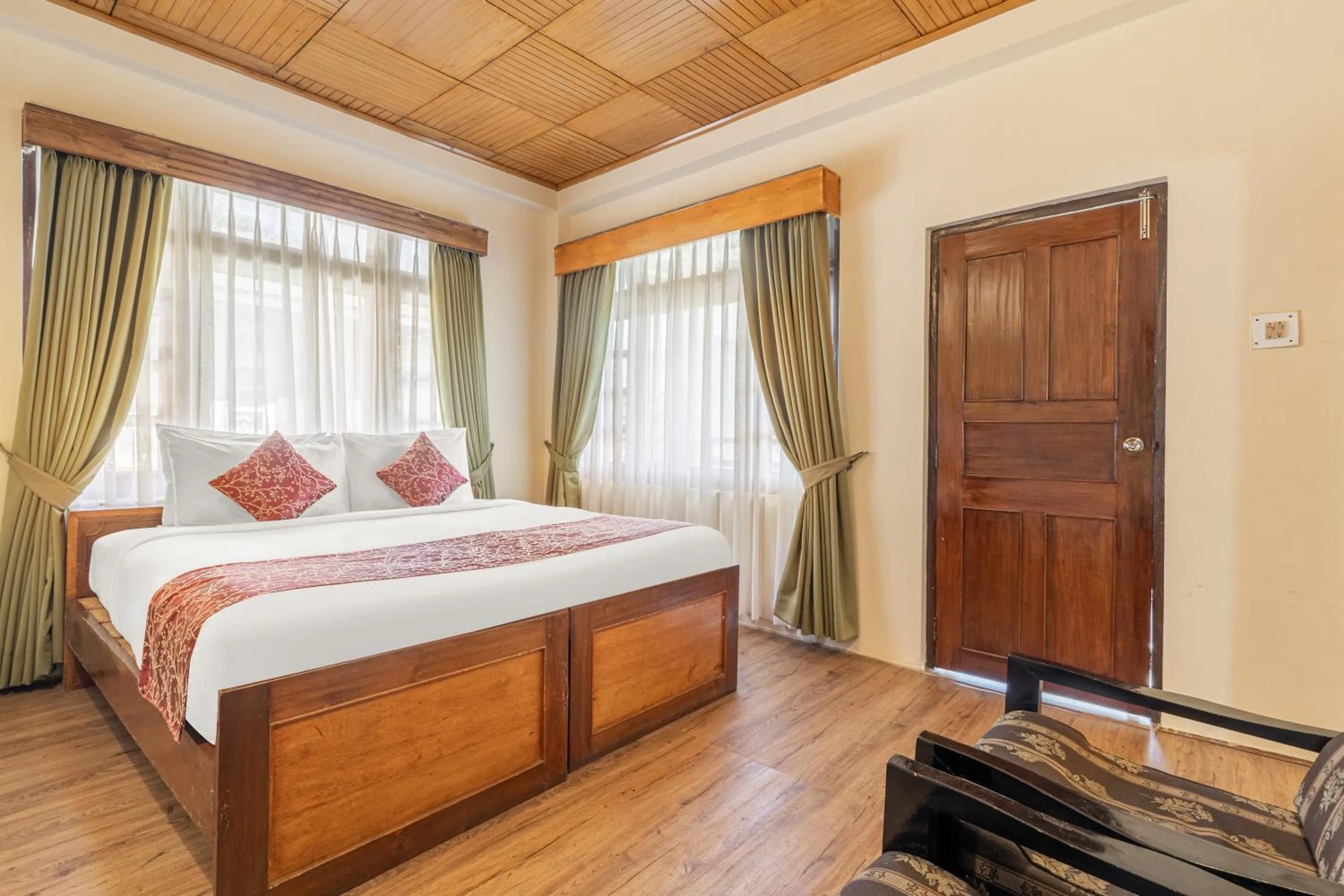 Photo of the whole room, Bed in Summit Tashi Ghang Heritage Resort