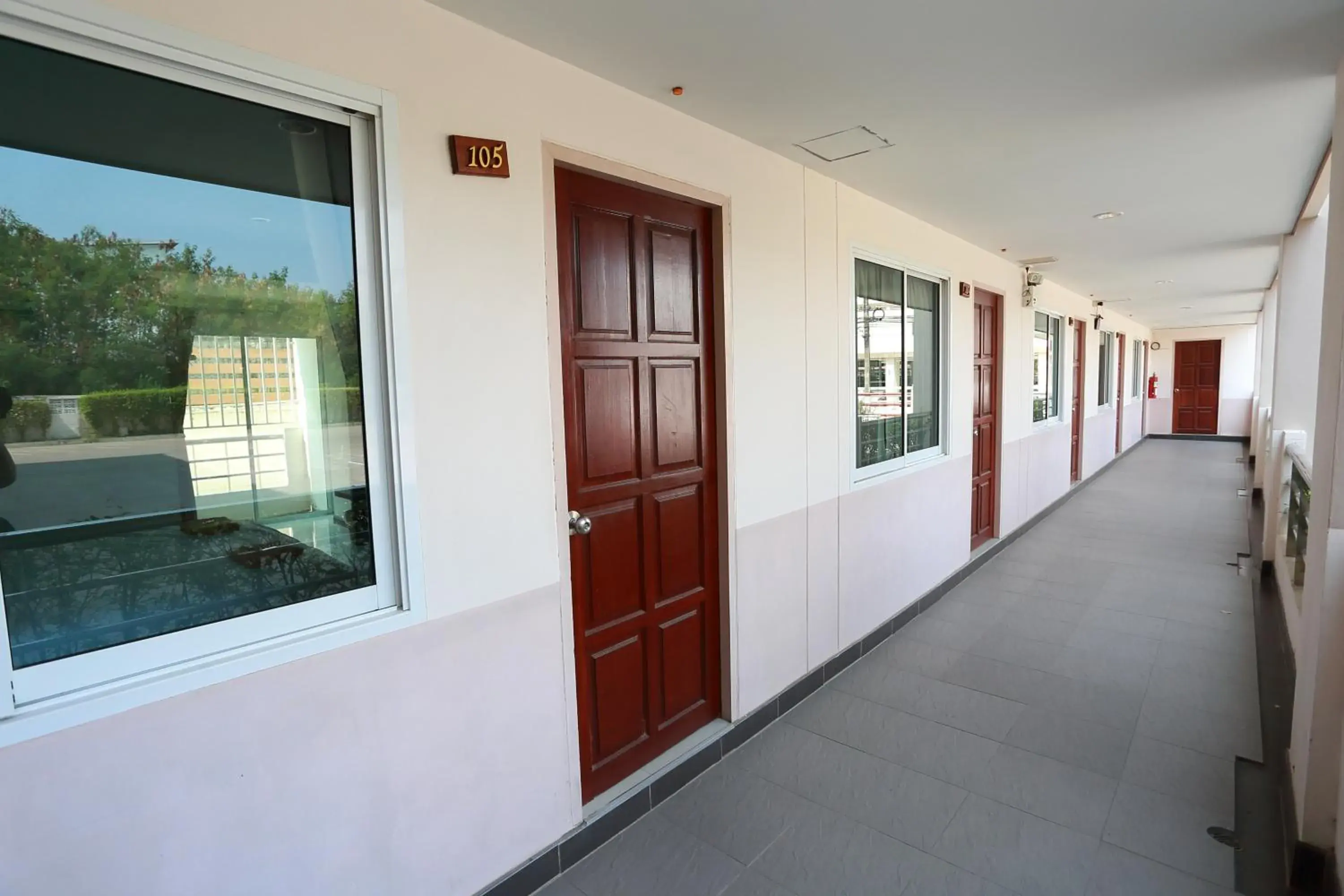 Balcony/Terrace in วีรวรรณ เพลส Weerawan Place Balcony/Terrace in วีรวรรณ เพลส Weerawan Place