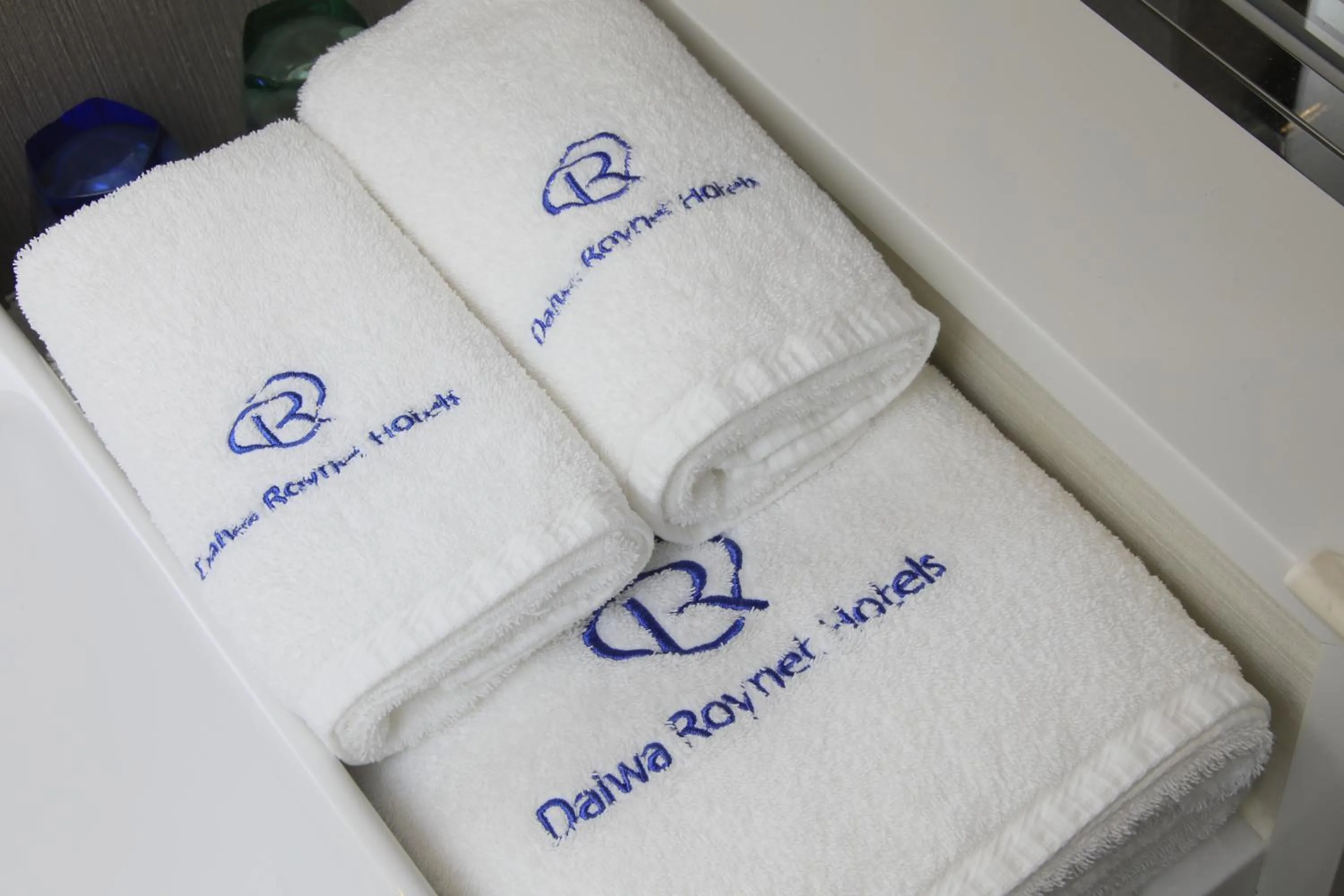 towels in DEL style Ikebukuro Higashiguchi by Daiwa Roynet Hotel