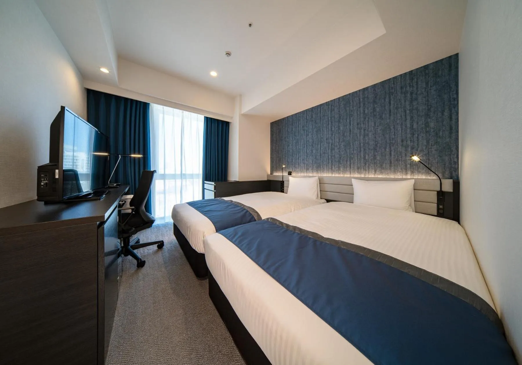 Photo of the whole room, Bed in DEL style Ikebukuro Higashiguchi by Daiwa Roynet Hotel