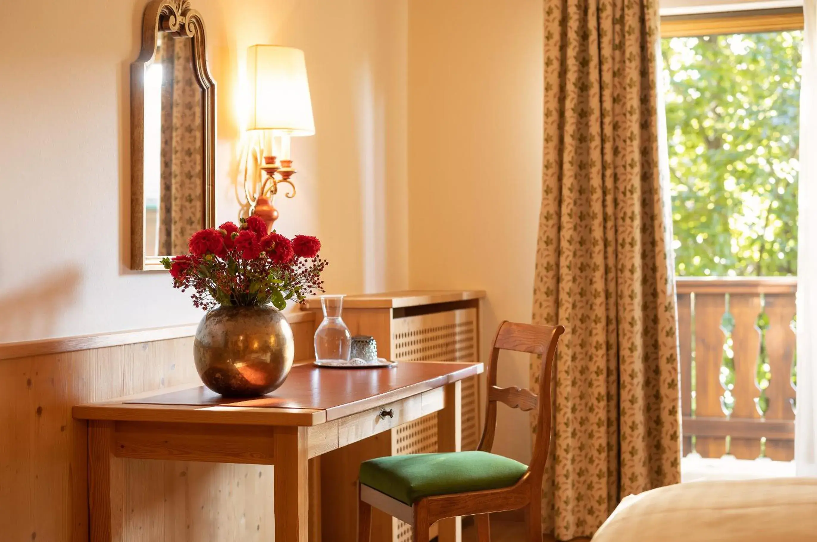 Double Room with Balcony - single occupancy in Hotel Gasthof Brandstätter Double Room with Balcony - single occupancy in Hotel Gasthof Brandstätter