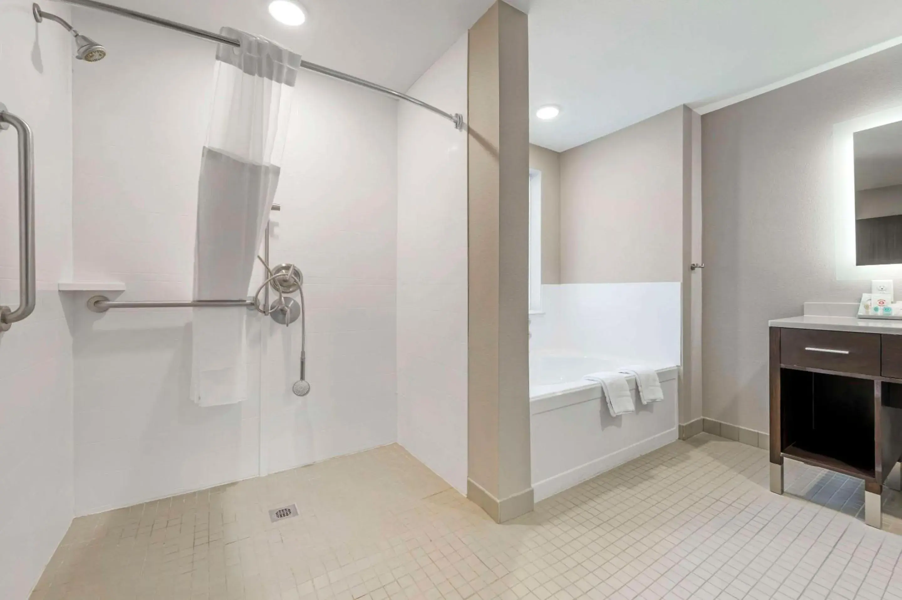 Bathroom in Comfort Inn & Suites Clarksville - Louisville North Bathroom in Comfort Inn & Suites Clarksville - Louisville North