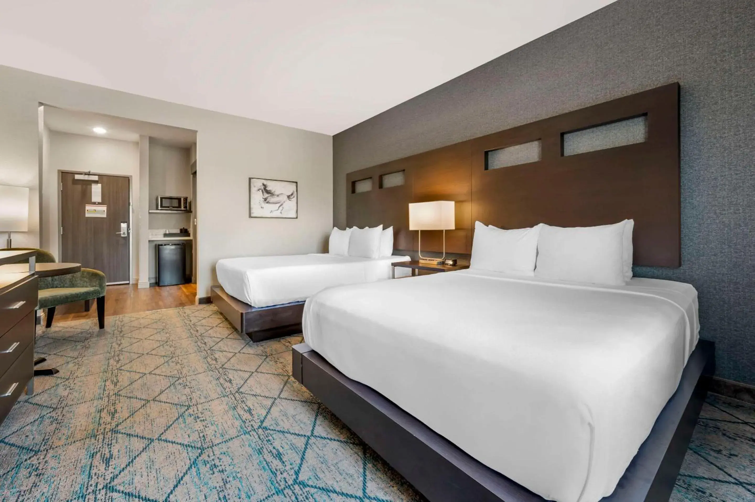 Bedroom, Bed in Comfort Inn & Suites Clarksville - Louisville North Bedroom, Bed in Comfort Inn & Suites Clarksville - Louisville North