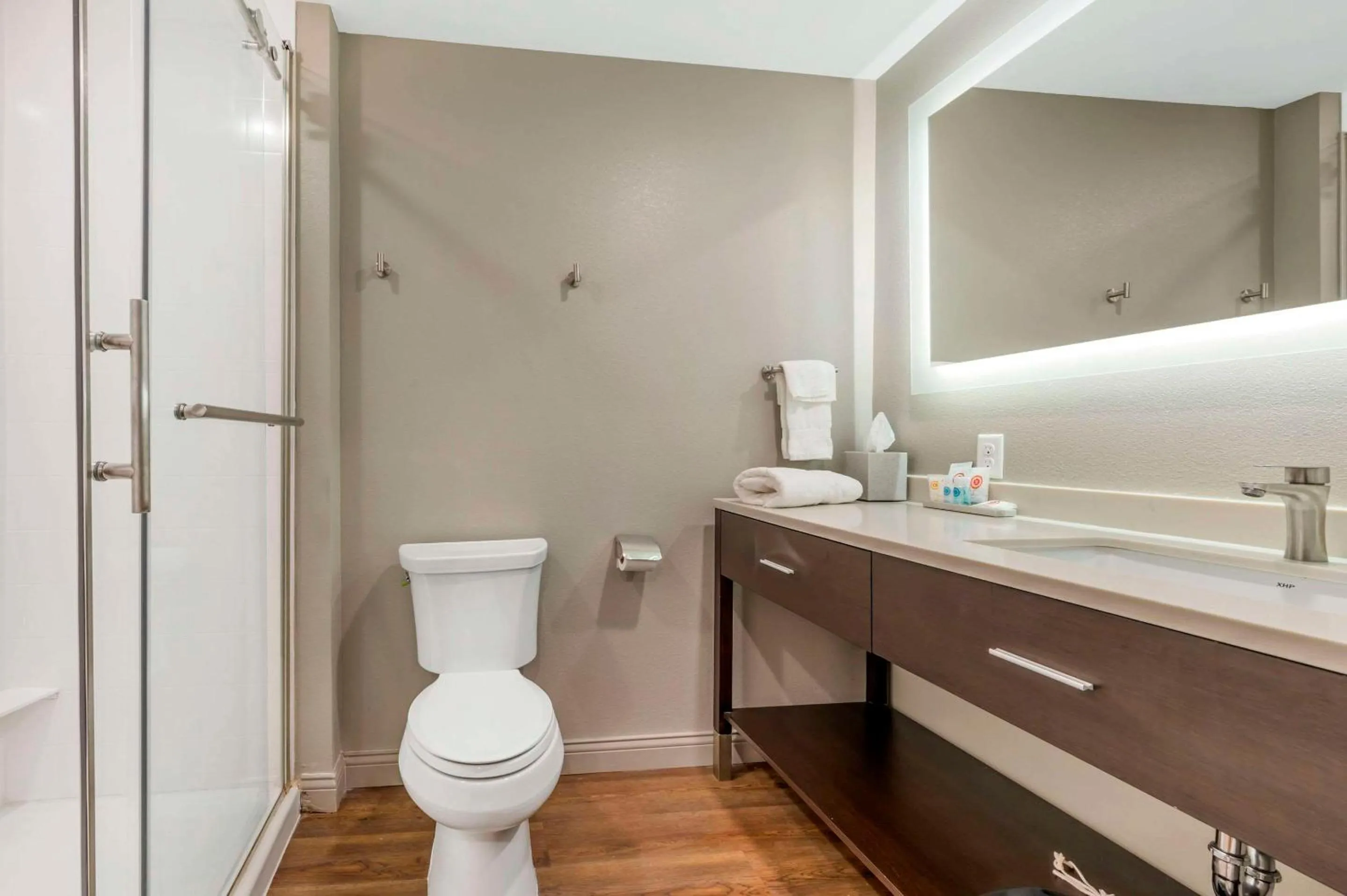 Bedroom in Comfort Inn & Suites Clarksville - Louisville North