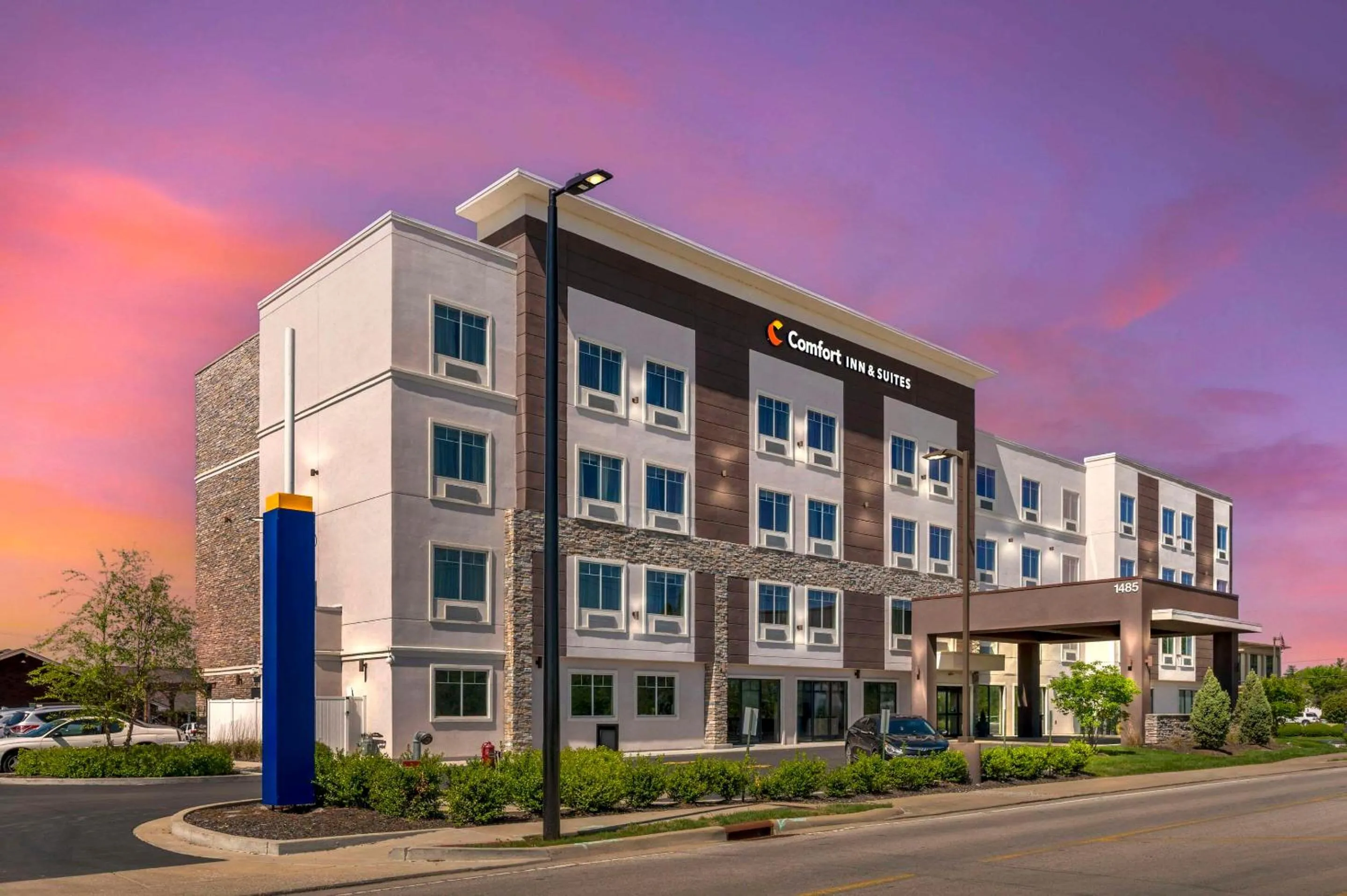 Property building in Comfort Inn & Suites Clarksville - Louisville North
