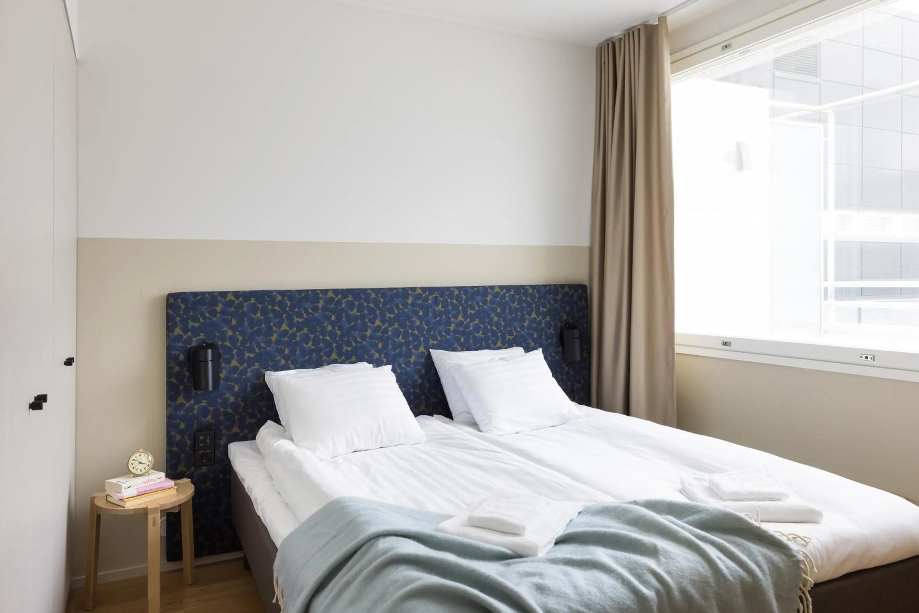 Bedroom, Bed in Bob W Helsinki City Centre