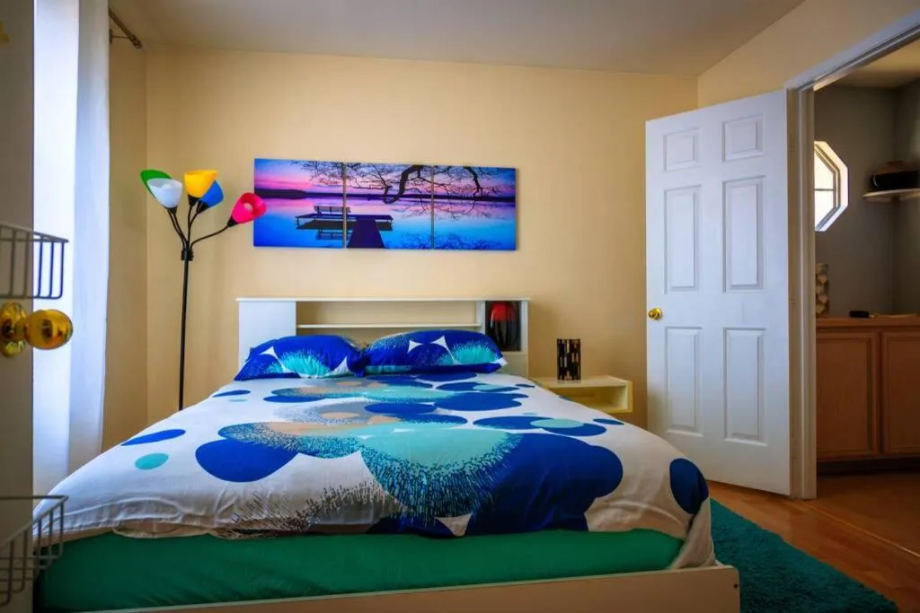 Bedroom, Bed in Luxury 1900 SQ FT House Huge 46 FT Pool & Hot SPA